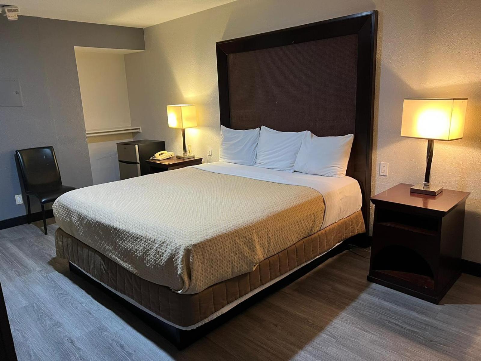 Goldstar Inn