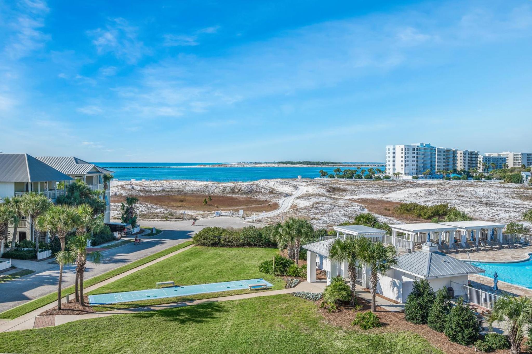 Magnolia House 401 view 2