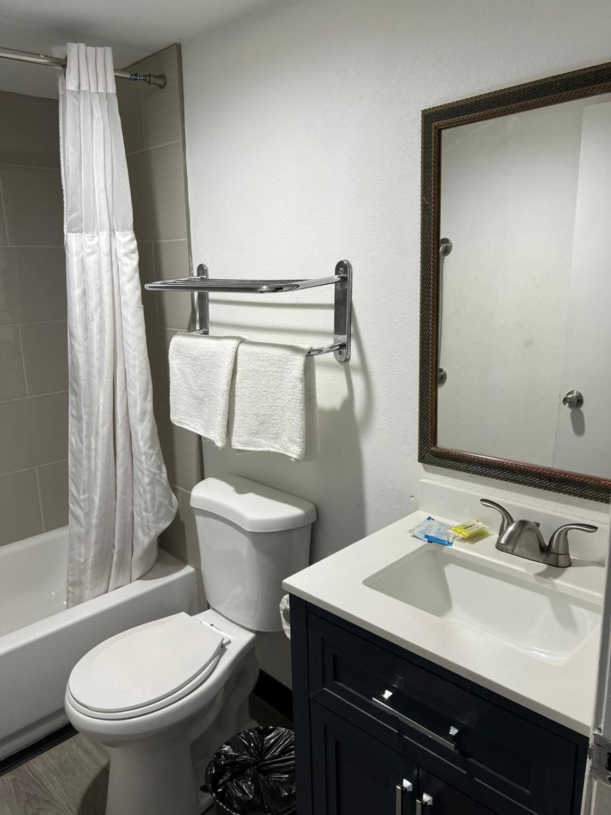 Goldstar Inn