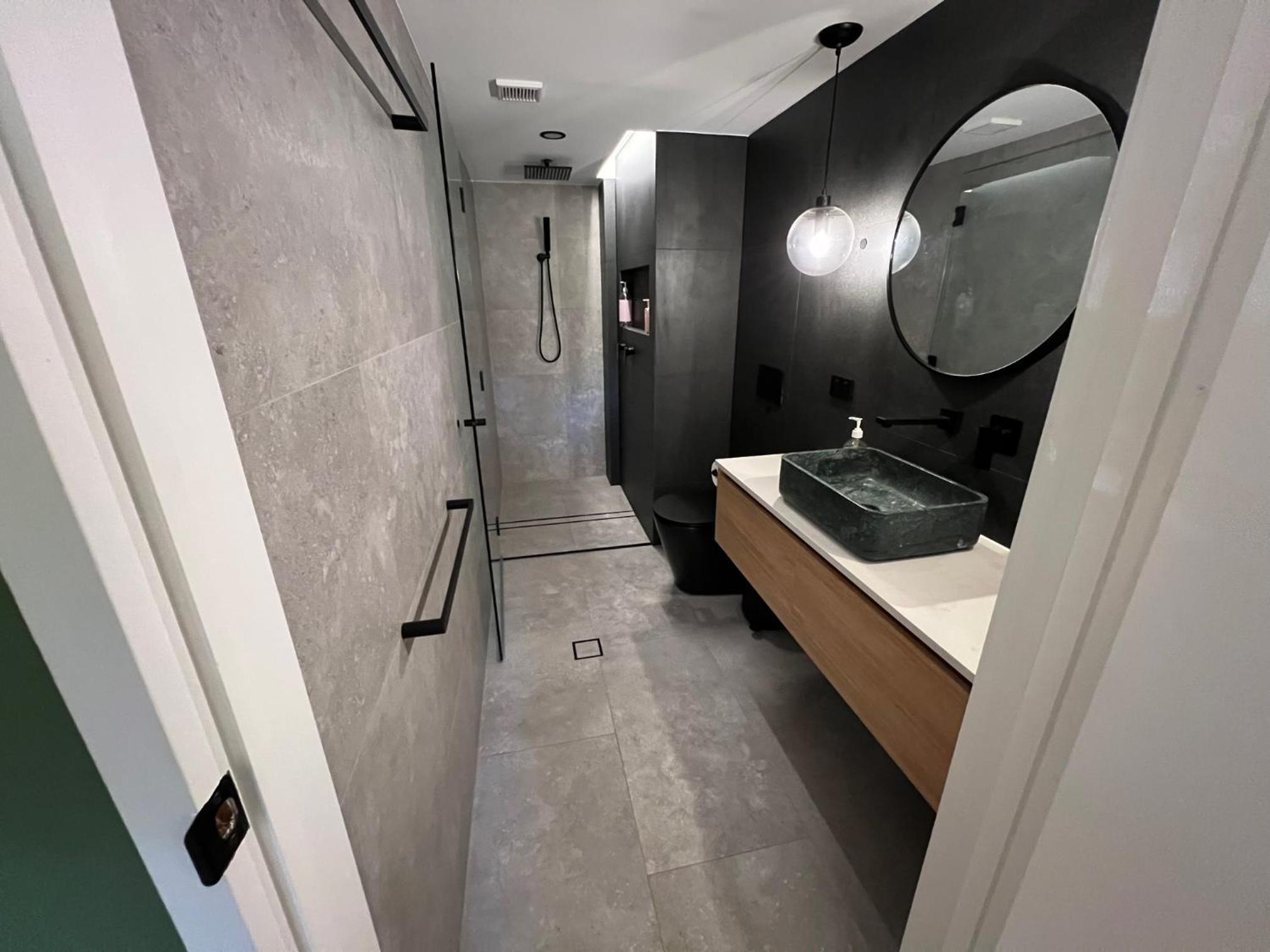 Breakers North Absolute Beachfront Apartments - Official