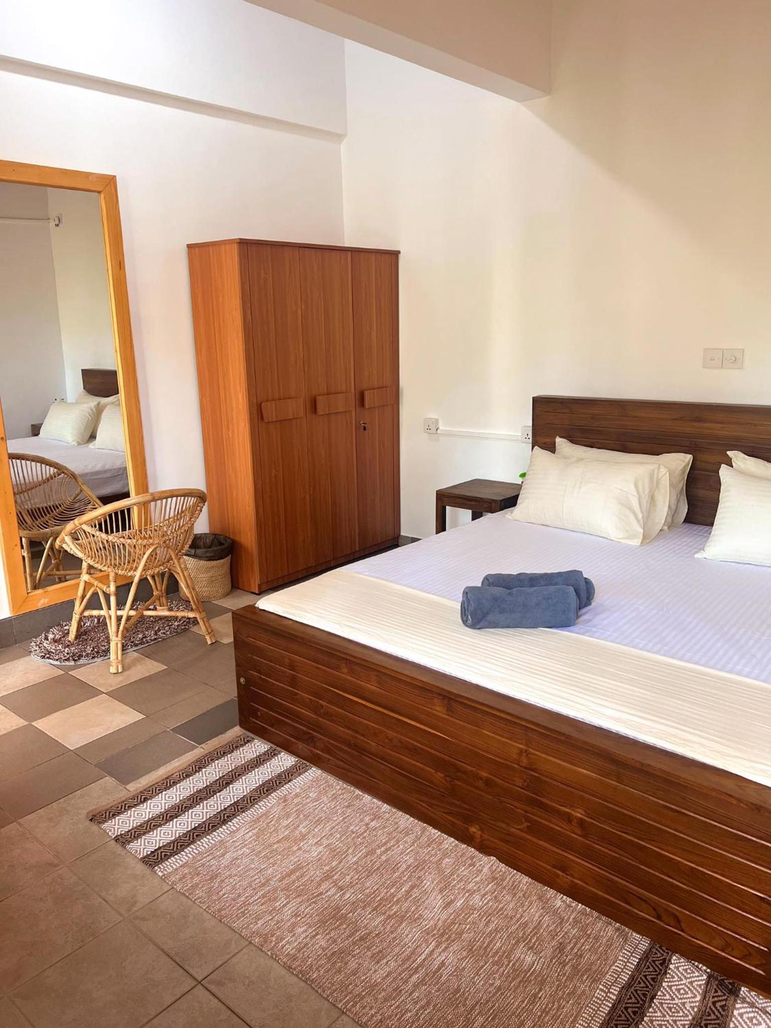 Hummus Hostel Hikkaduwa