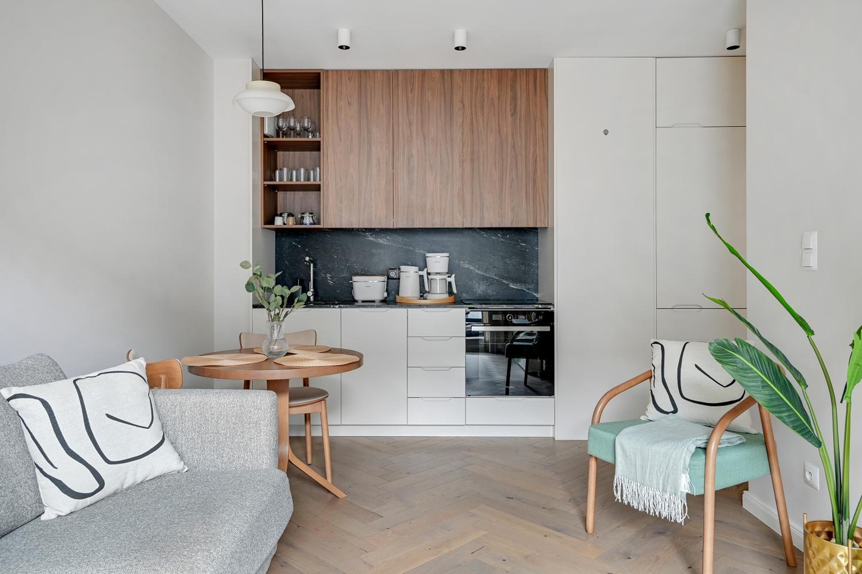 Bank Polski City Center Apartment with Parking by Lion Apartments