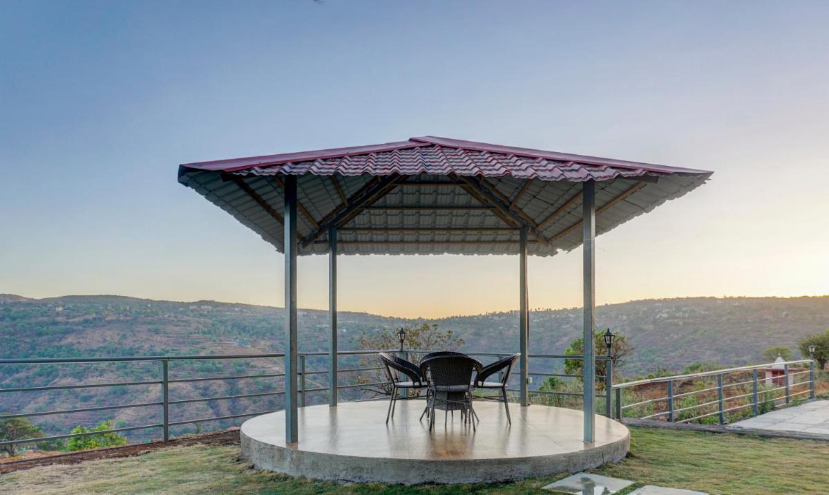 outdoor BBQ area