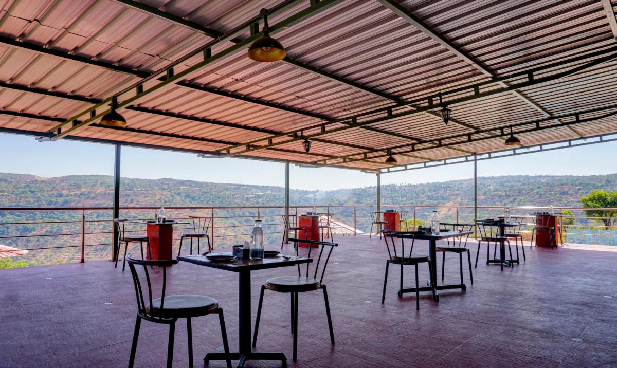 outdoor BBQ area