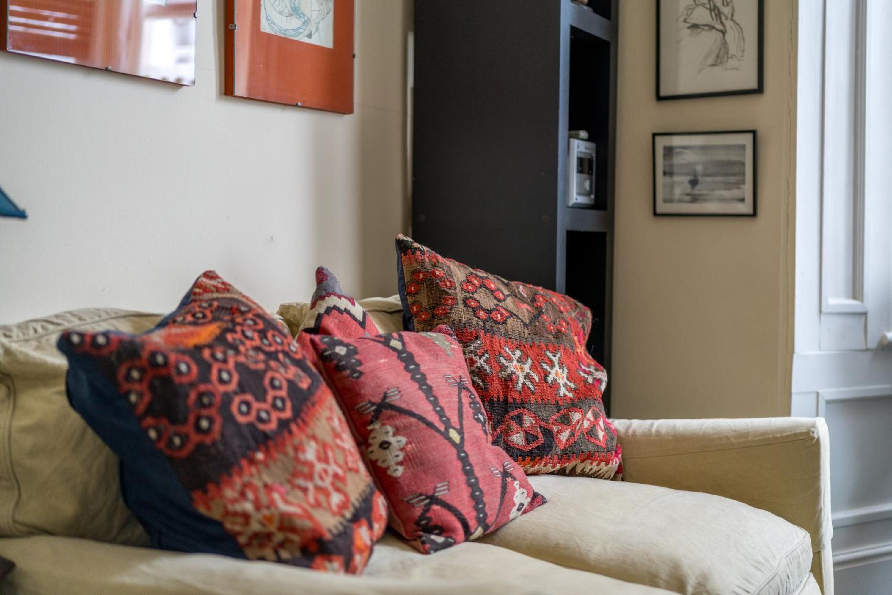 JOIVY Cozy 1 bed flat with garden in North Kensington