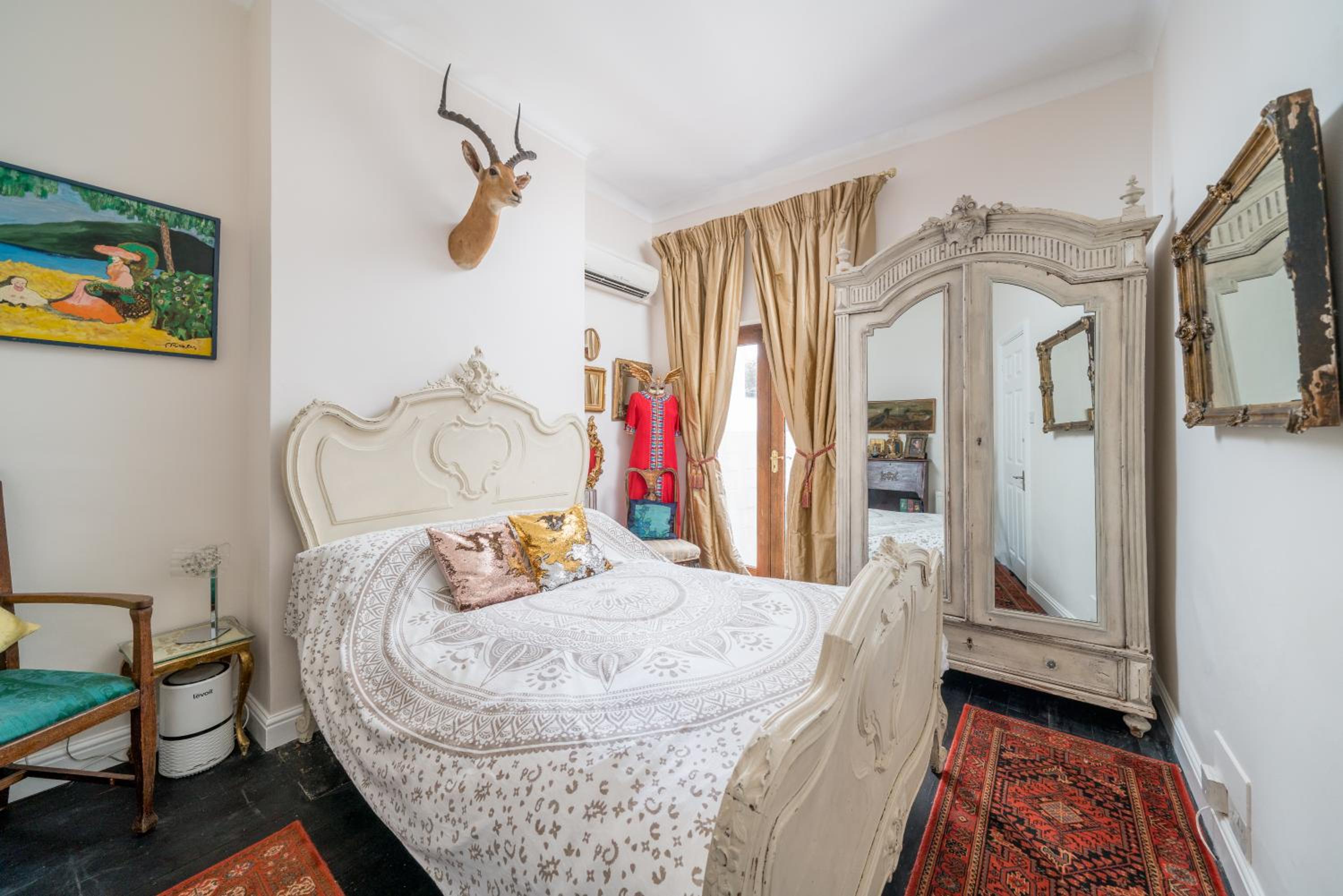 JOIVY Cozy 1 bed flat with garden in North Kensington
