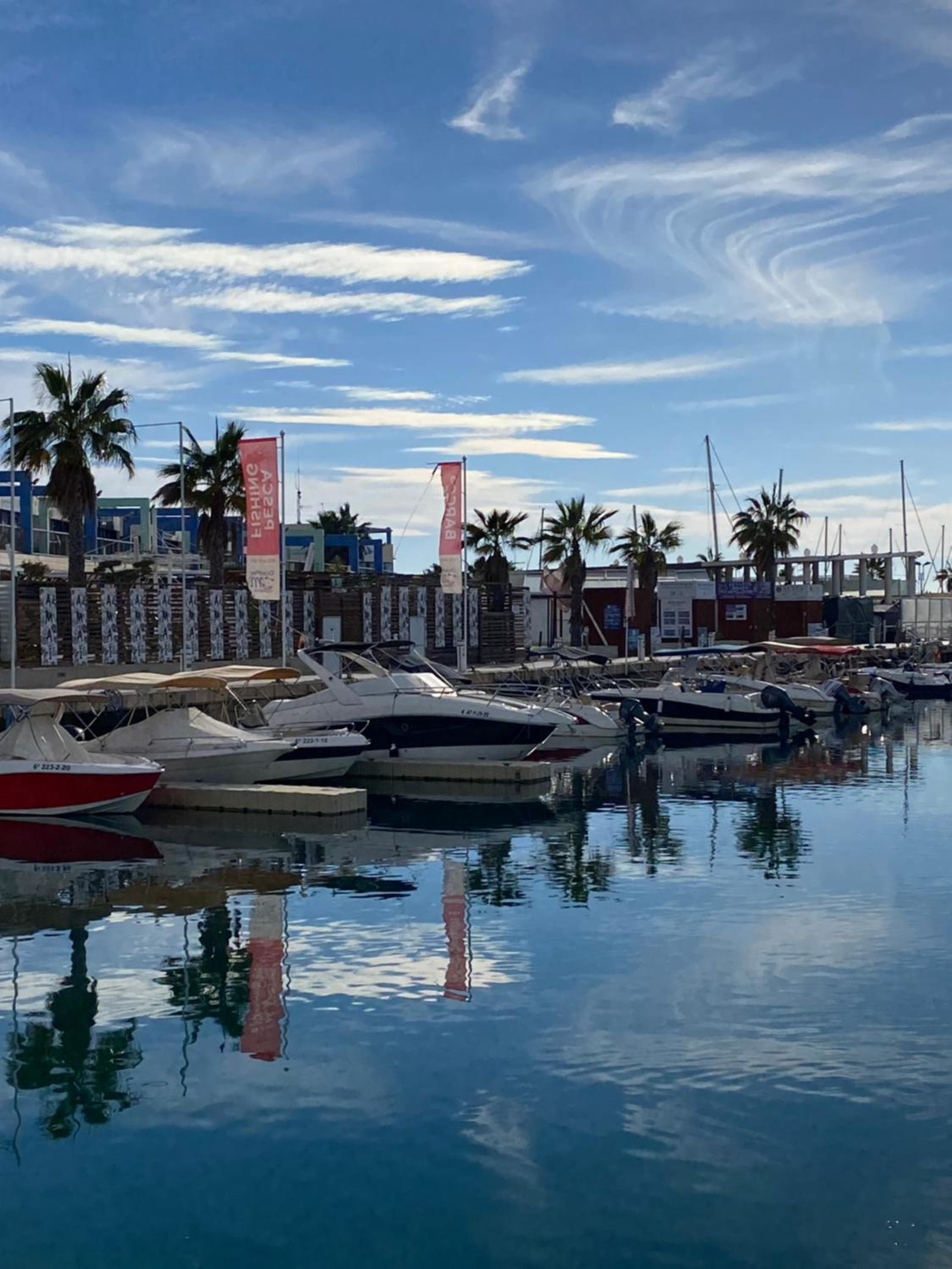 Solarium Escape with private roof terrace and pool access Torrevieja