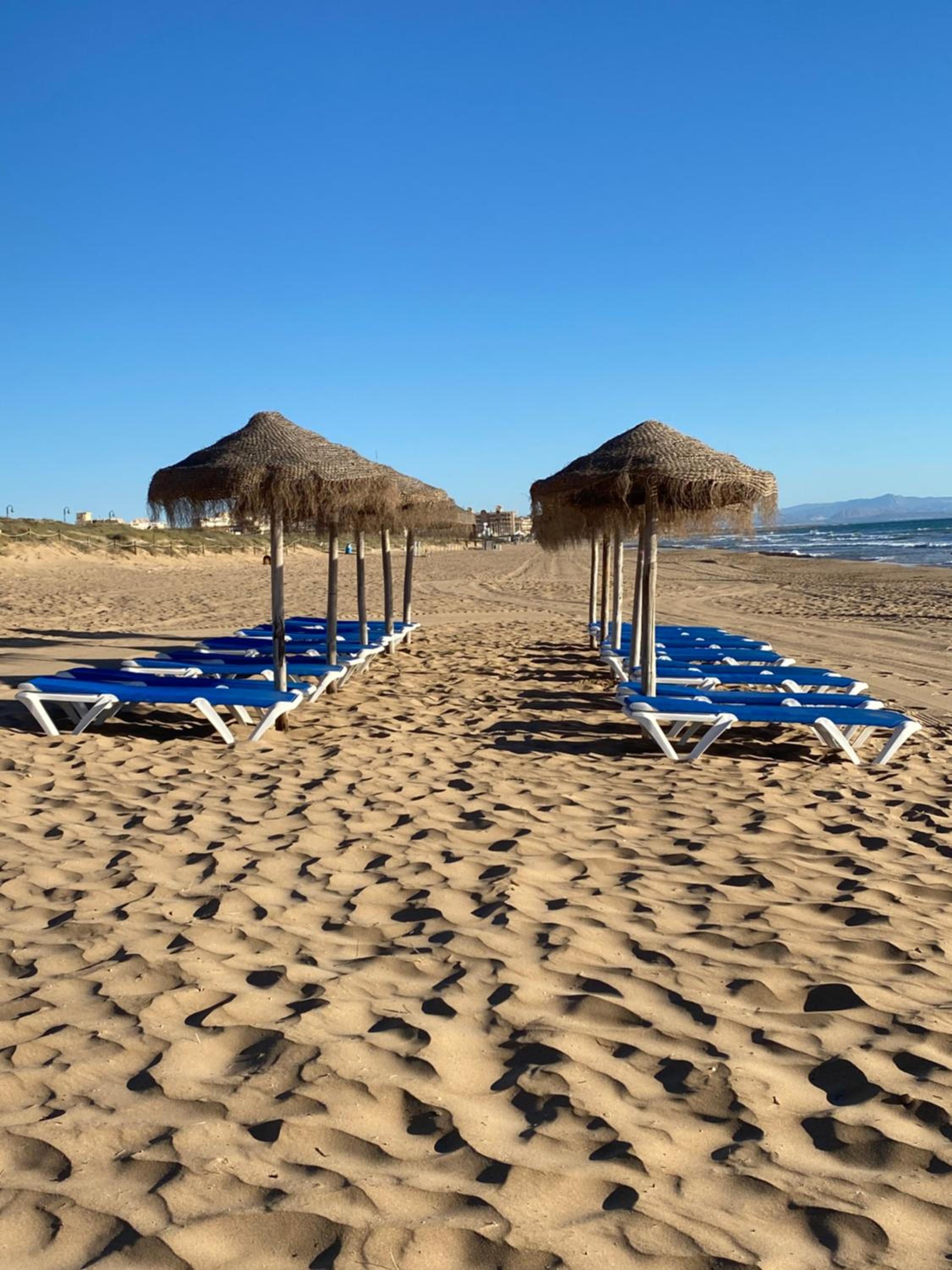 Solarium Escape with private roof terrace and pool access Torrevieja