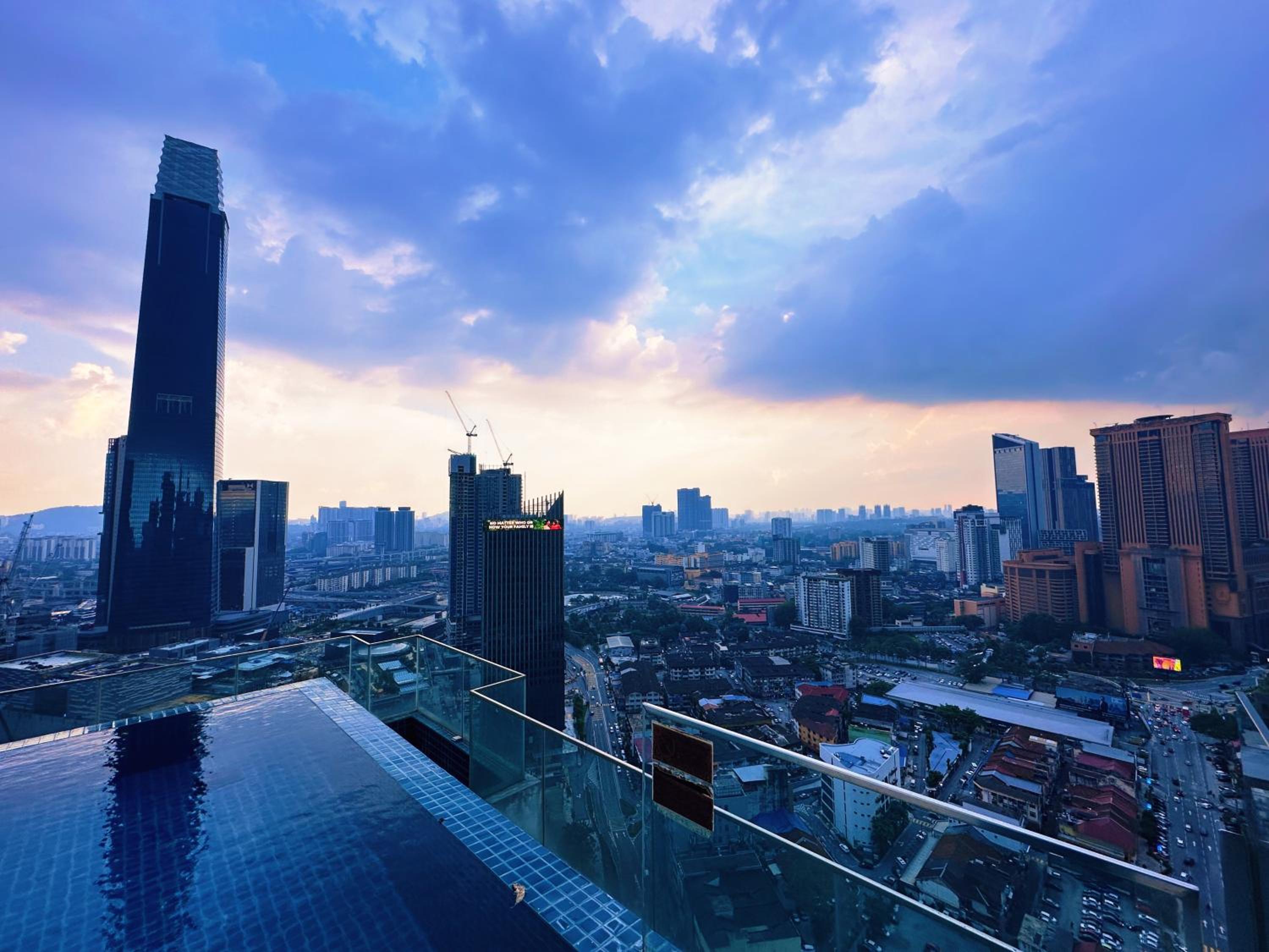 TRIBECA Suites KL Pavilion @ Bukit Bintang with Sky Infinity Pool