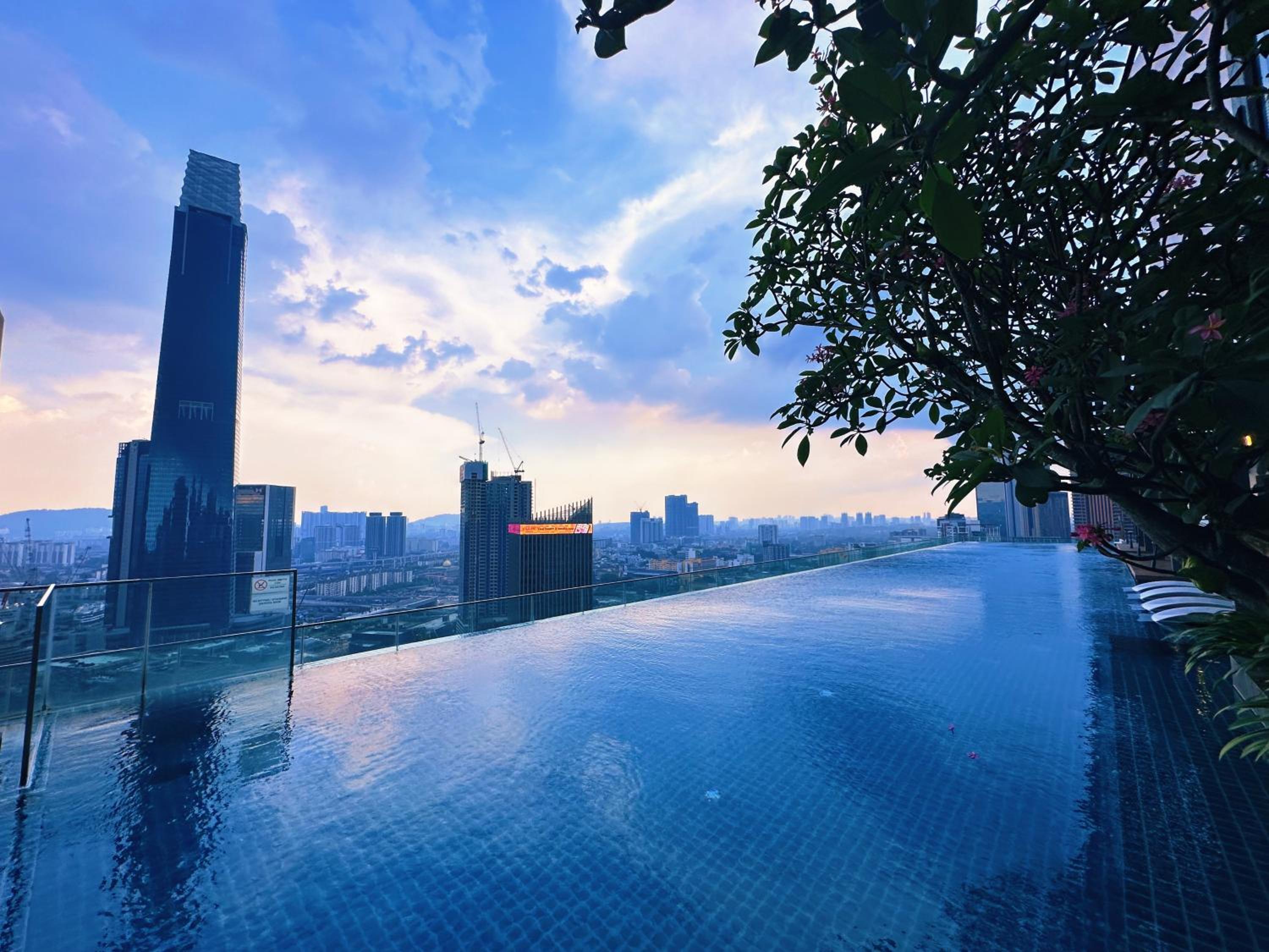 TRIBECA Suites KL Pavilion @ Bukit Bintang with Sky Infinity Pool