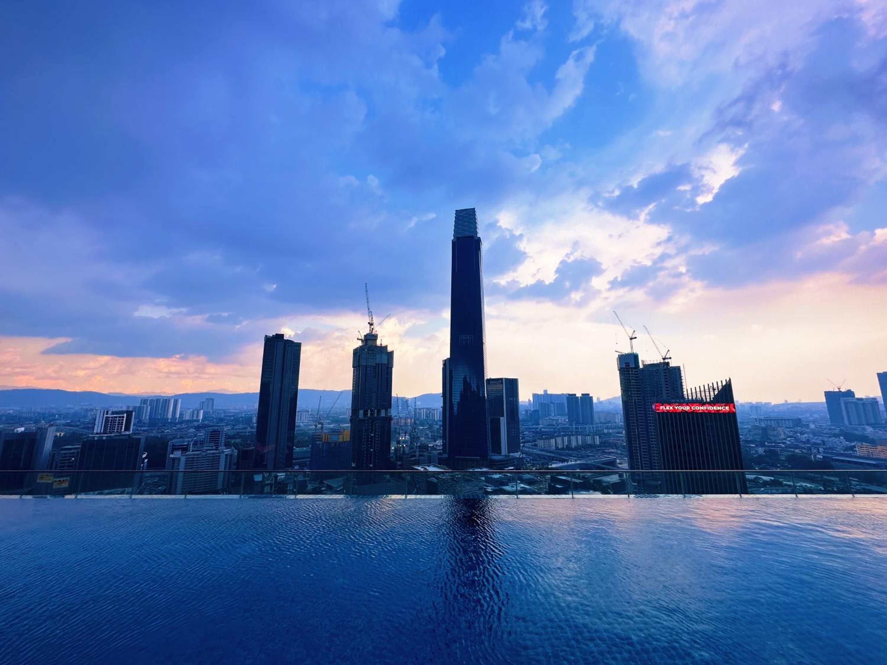 TRIBECA Suites KL Pavilion @ Bukit Bintang with Sky Infinity Pool