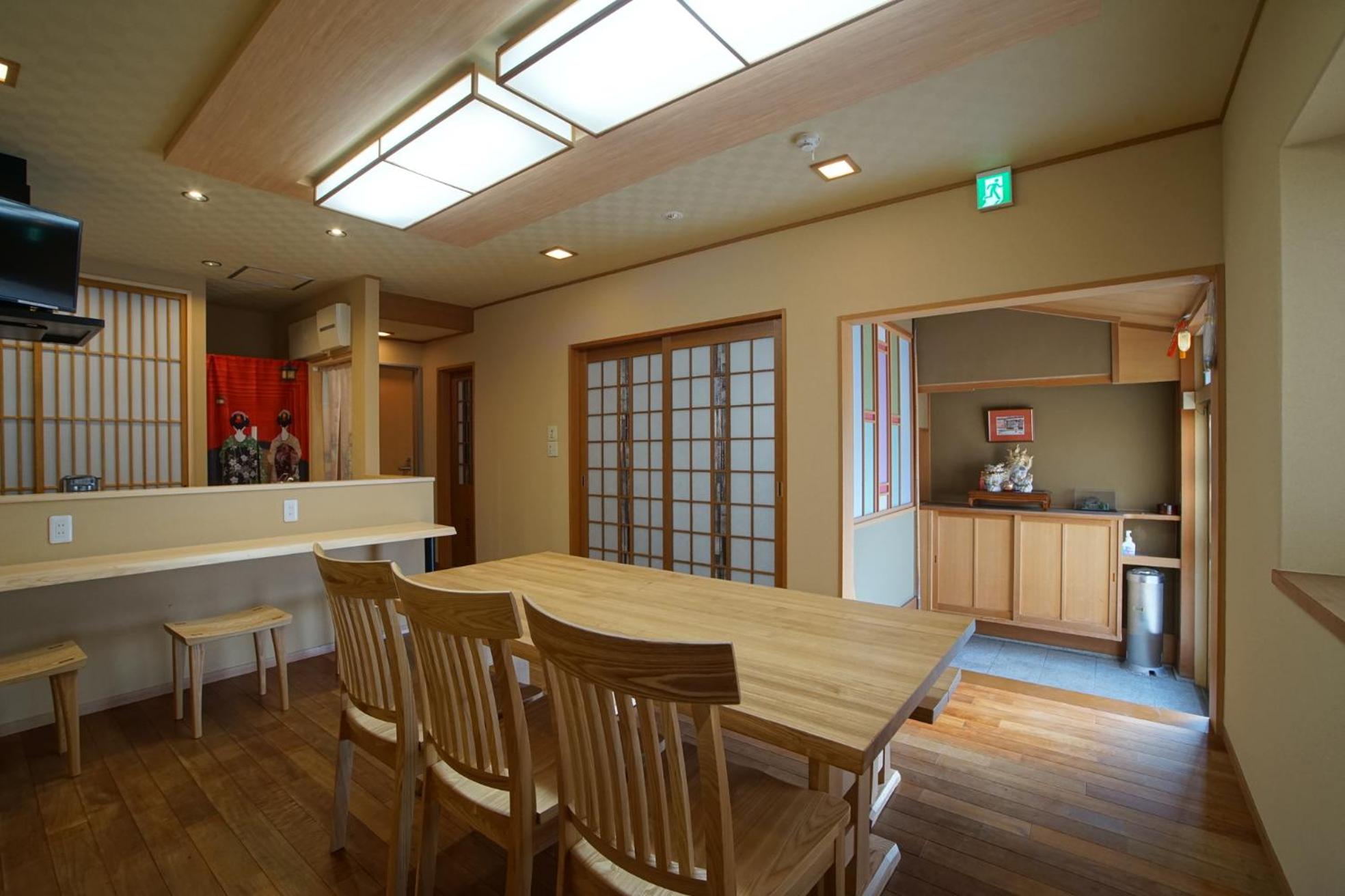 Sakura Riverview Gion