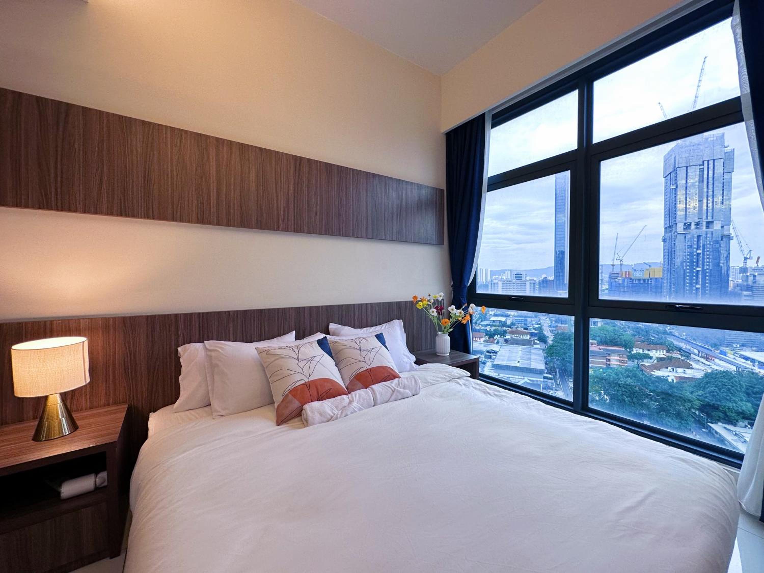 TRIBECA Suites KL Pavilion @ Bukit Bintang with Sky Infinity Pool
