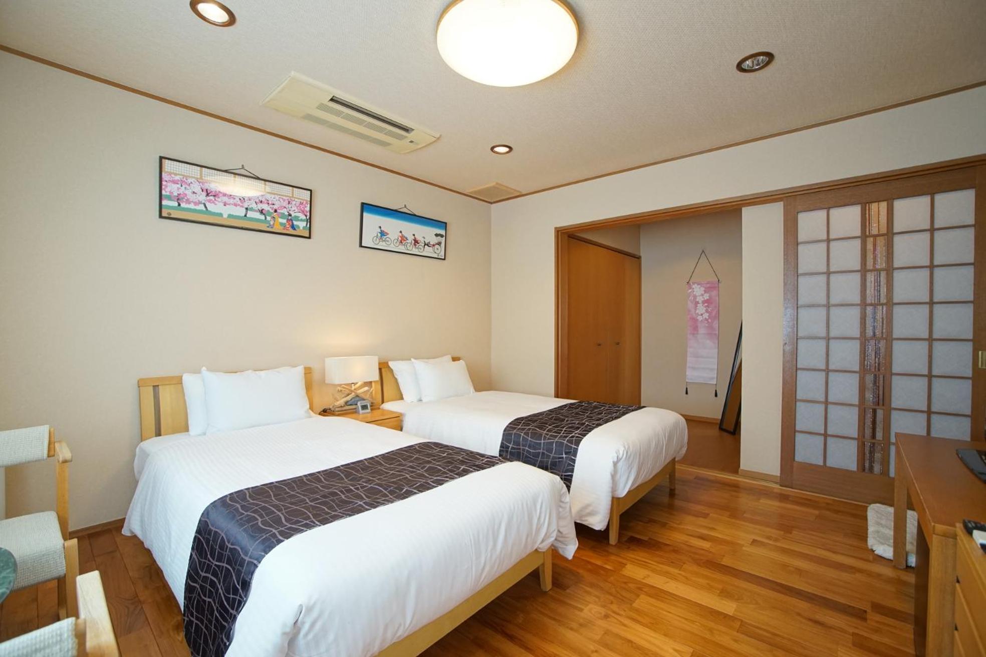Sakura Riverview Gion