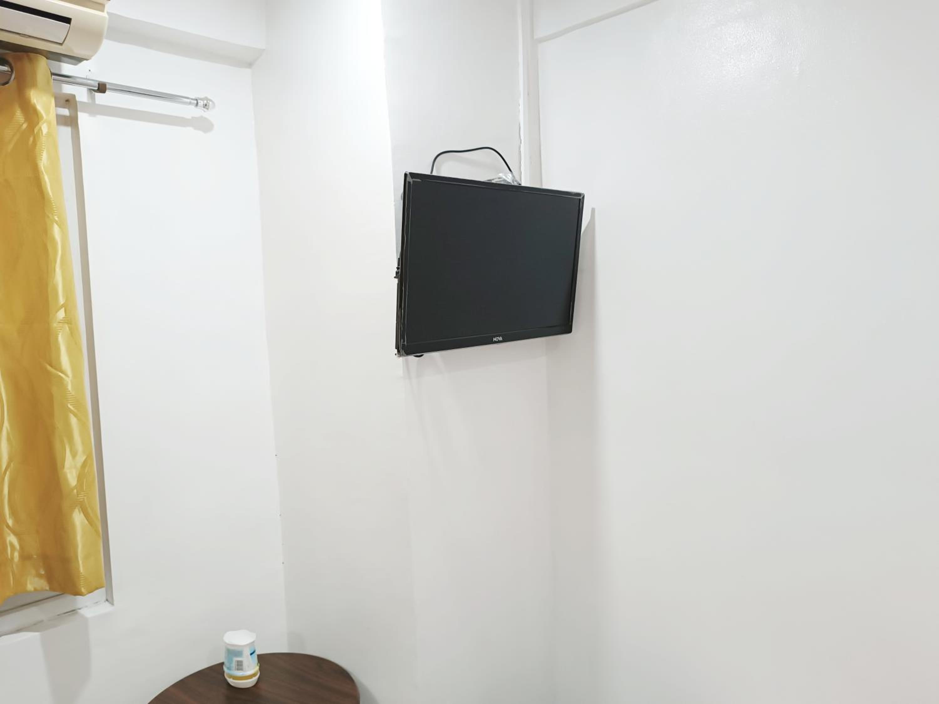 8Hostel