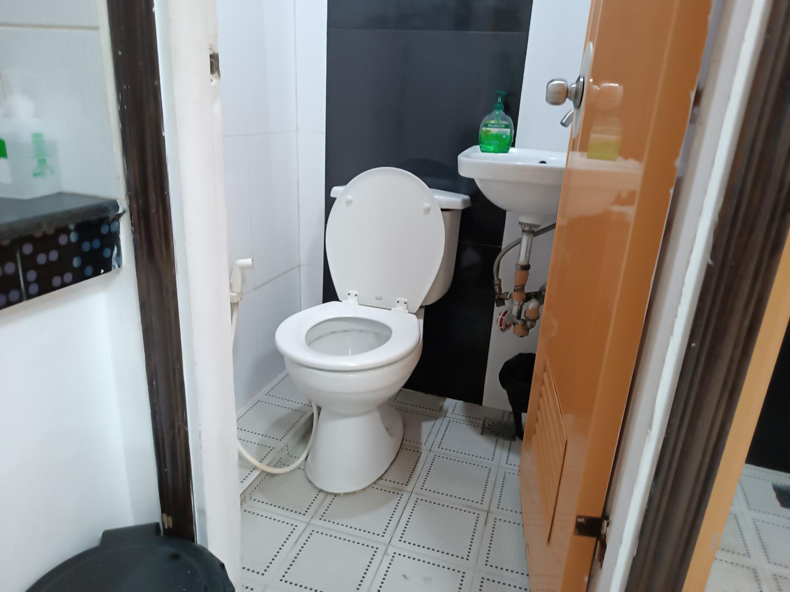 8Hostel