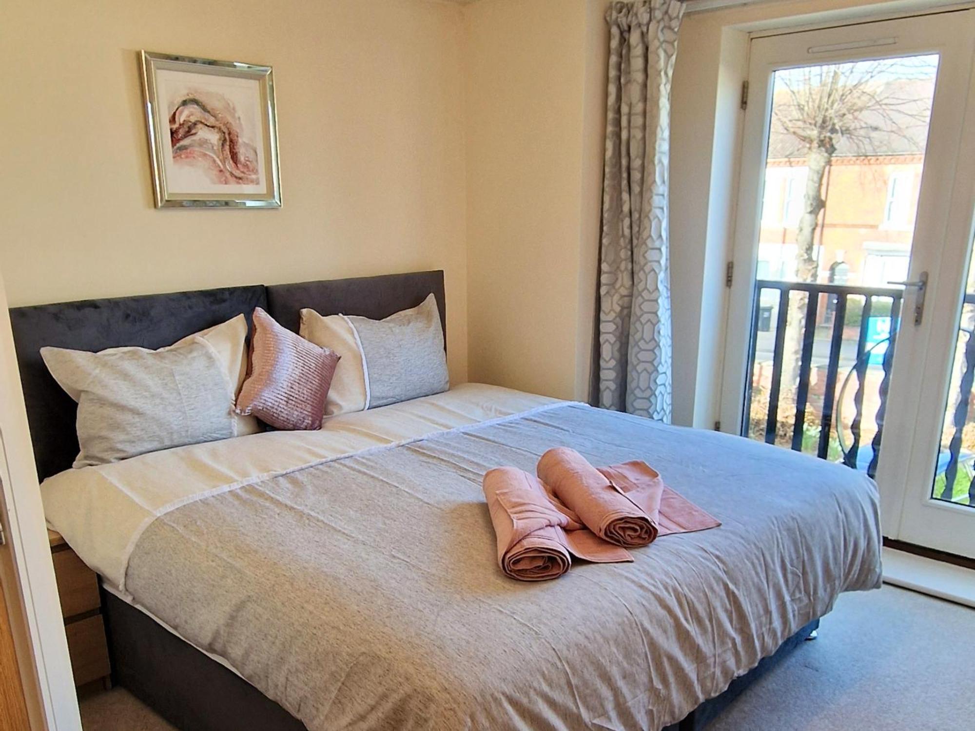 Luxury Spacious Apartment- Sleeps 4 Loughborough view 3