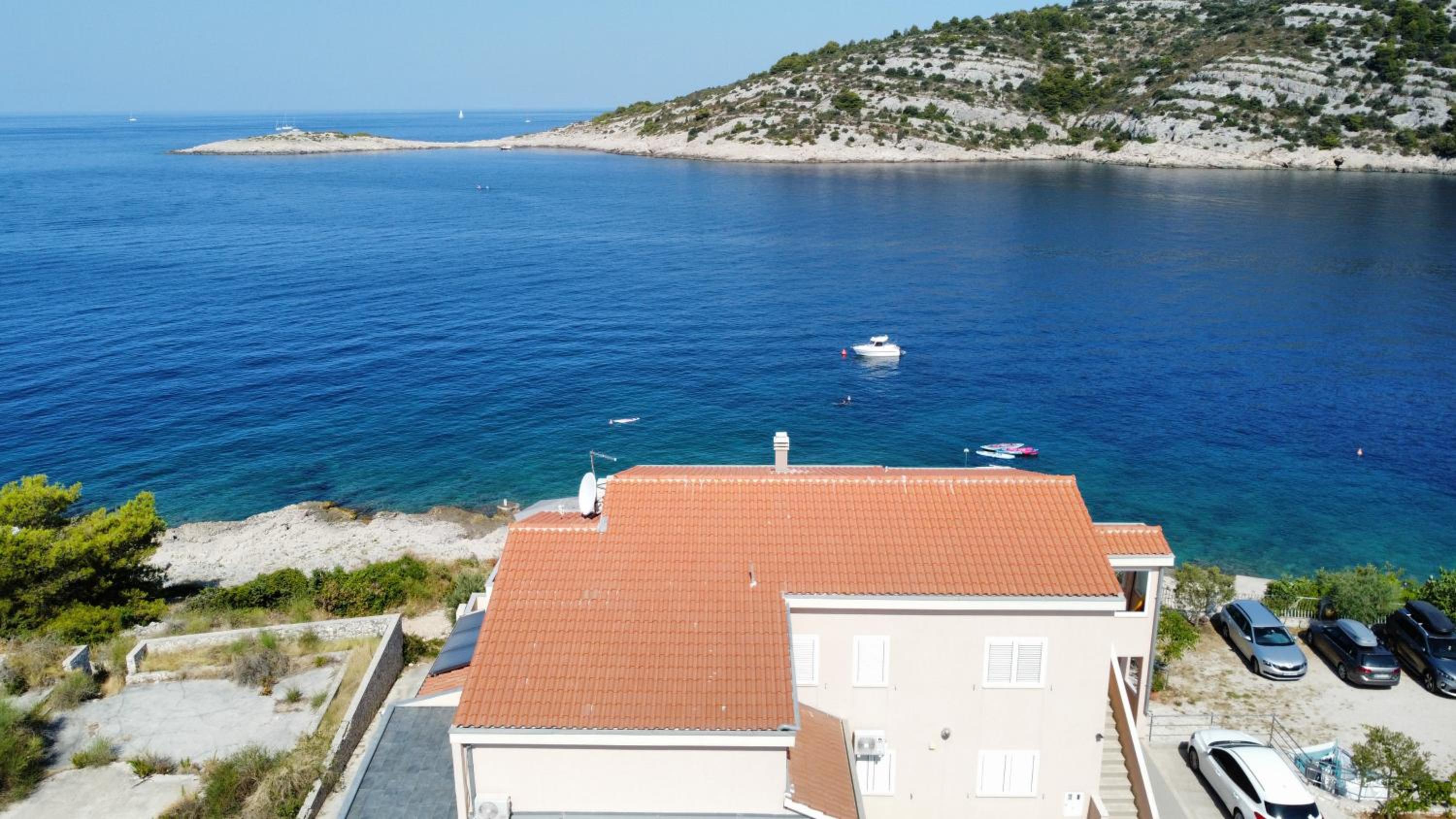 Direkt am Meer-Apartments Puntaplanka view 2