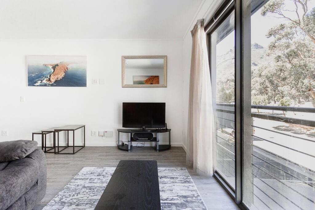 Business hub,trendy,secure living in heritage area view 3
