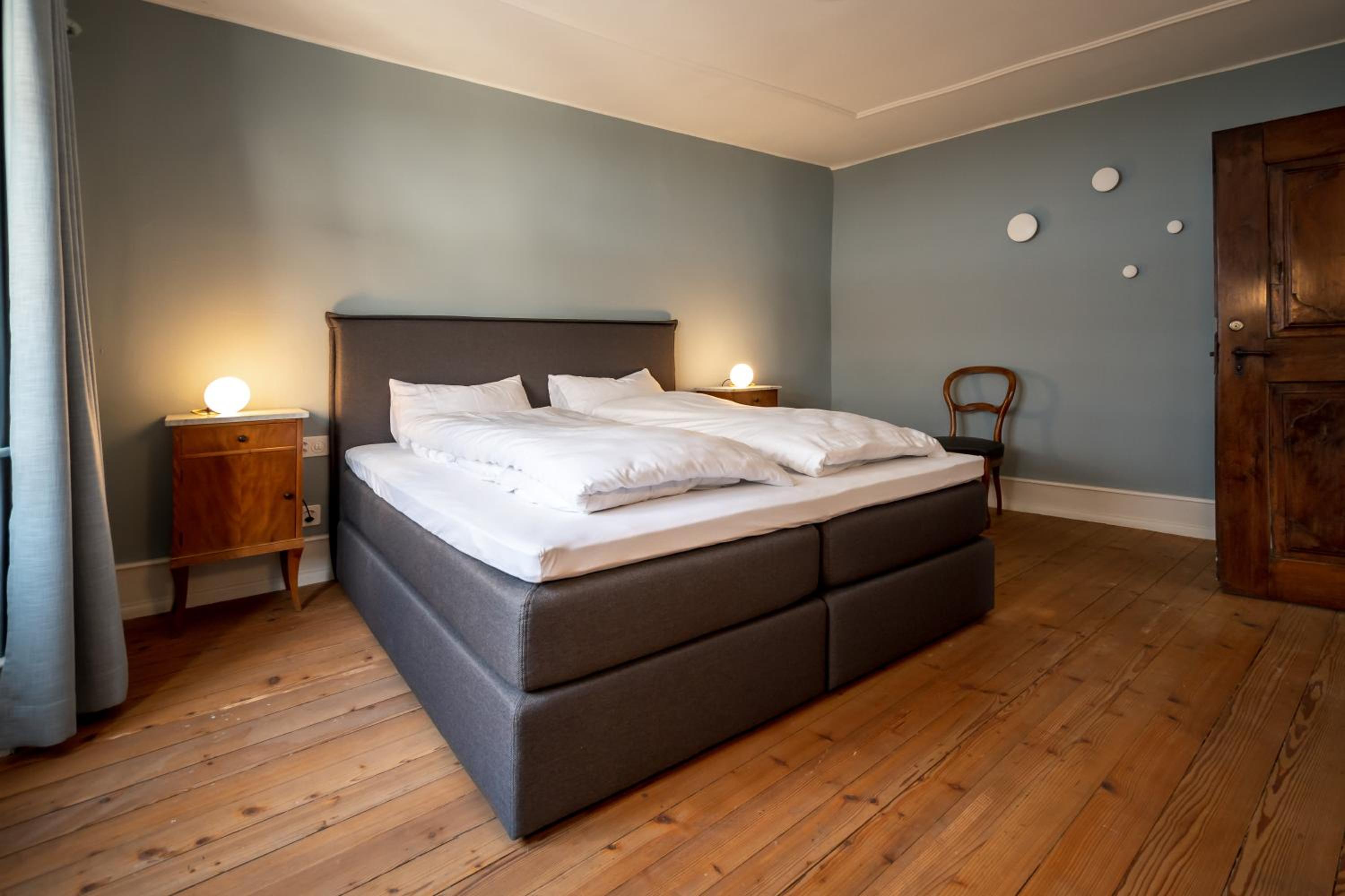 JACOB 1808. fine historic town apartments
