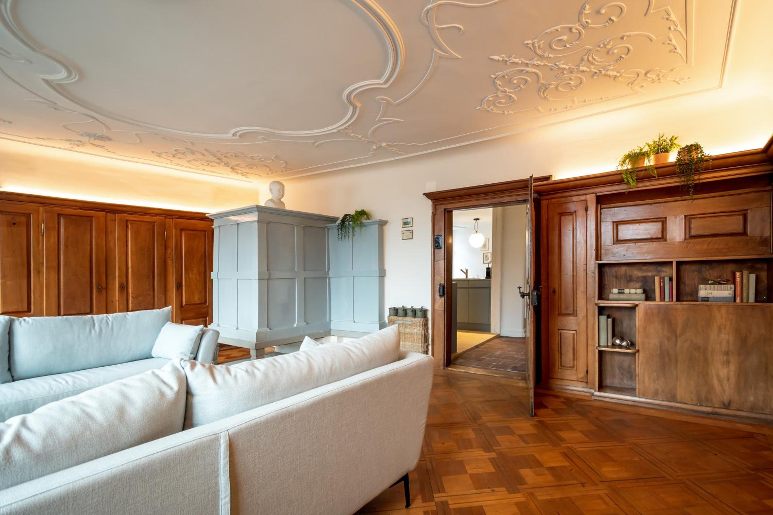 JACOB 1808. fine historic town apartments