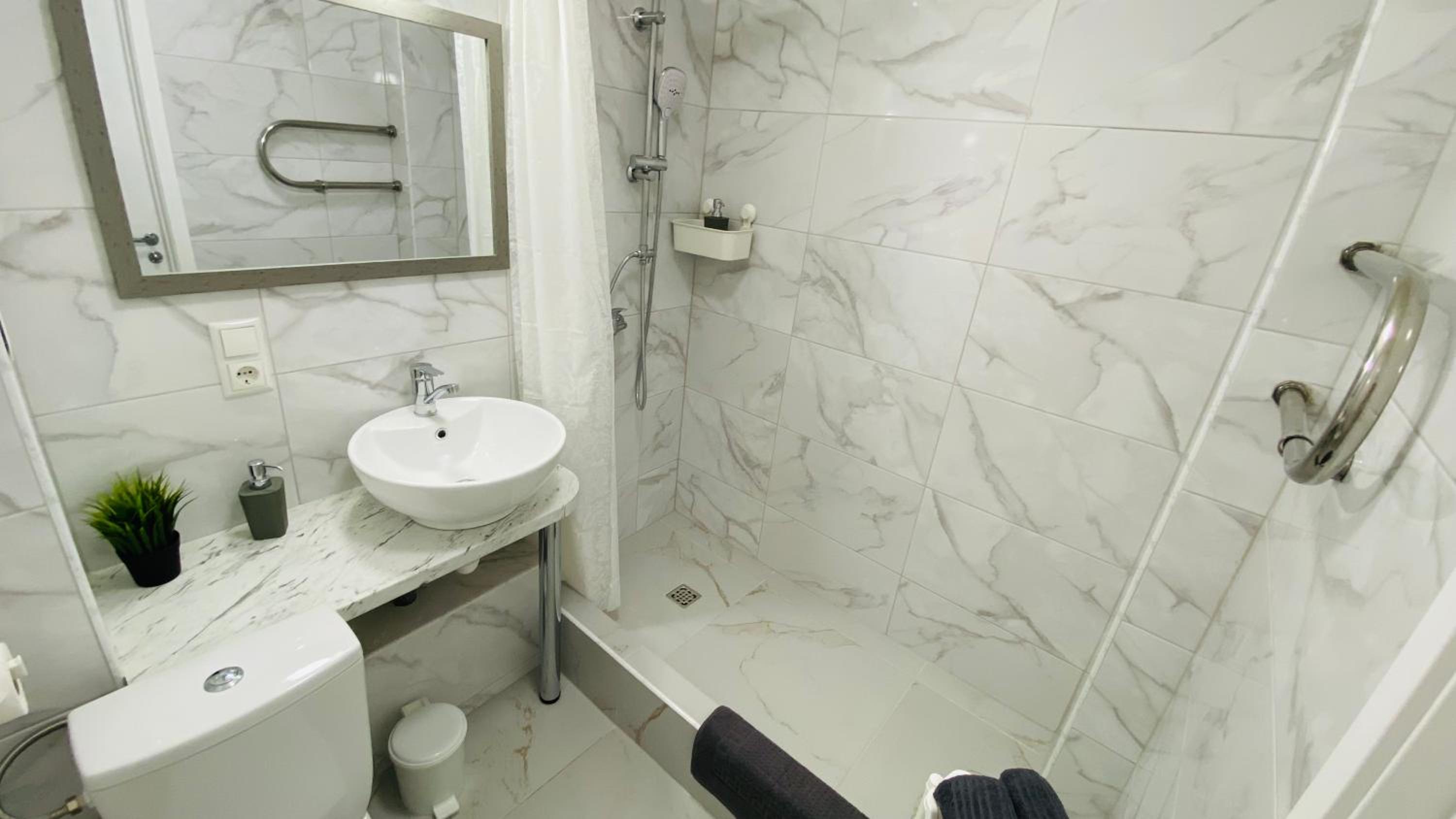 Church Hill Apartment