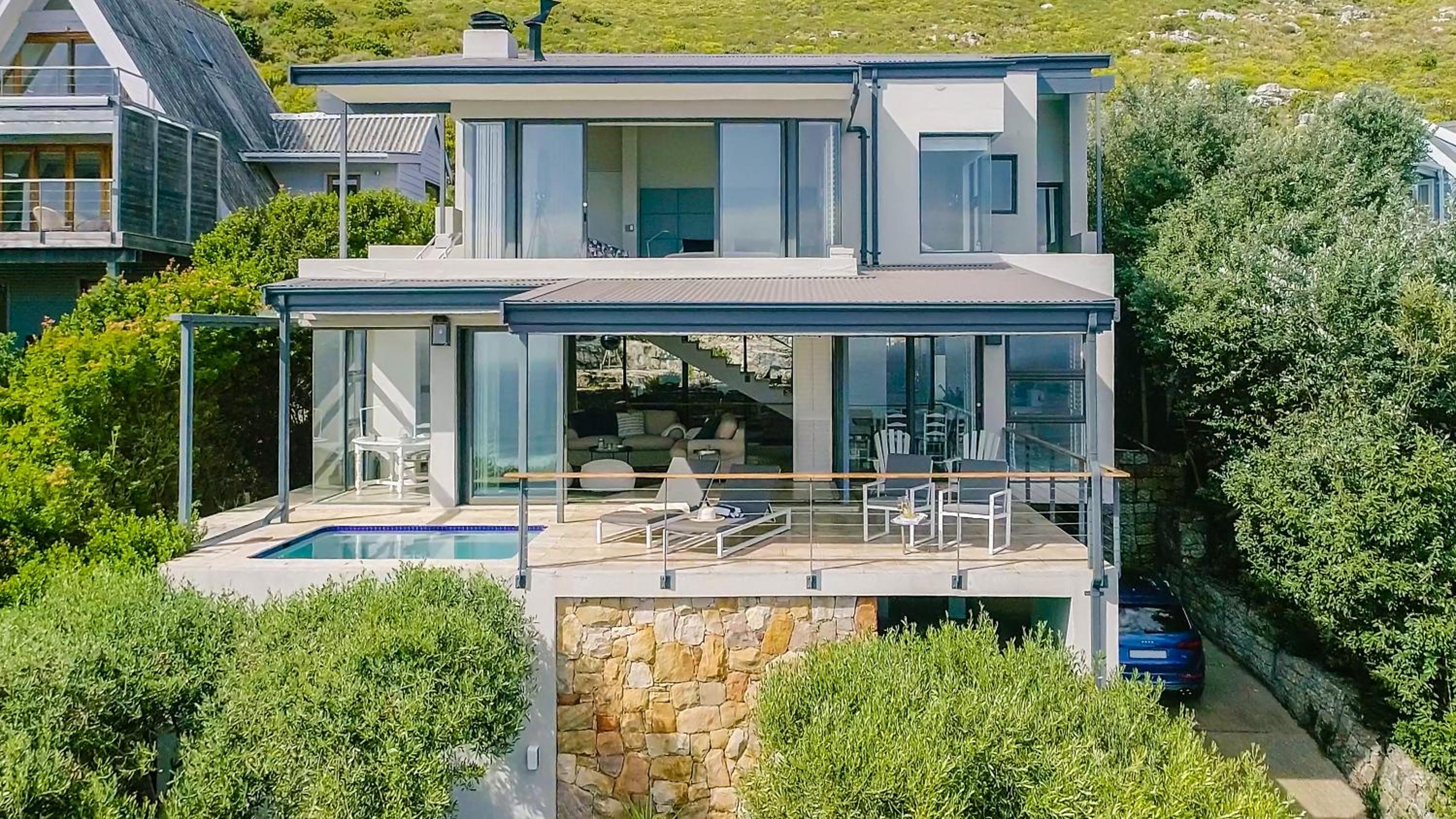 Ocean's Horizon Seaview Villa view 3