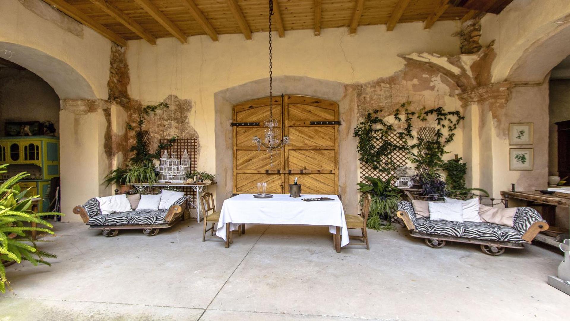 Catalunya Casas Breathtaking 18th Century Converted Convent!