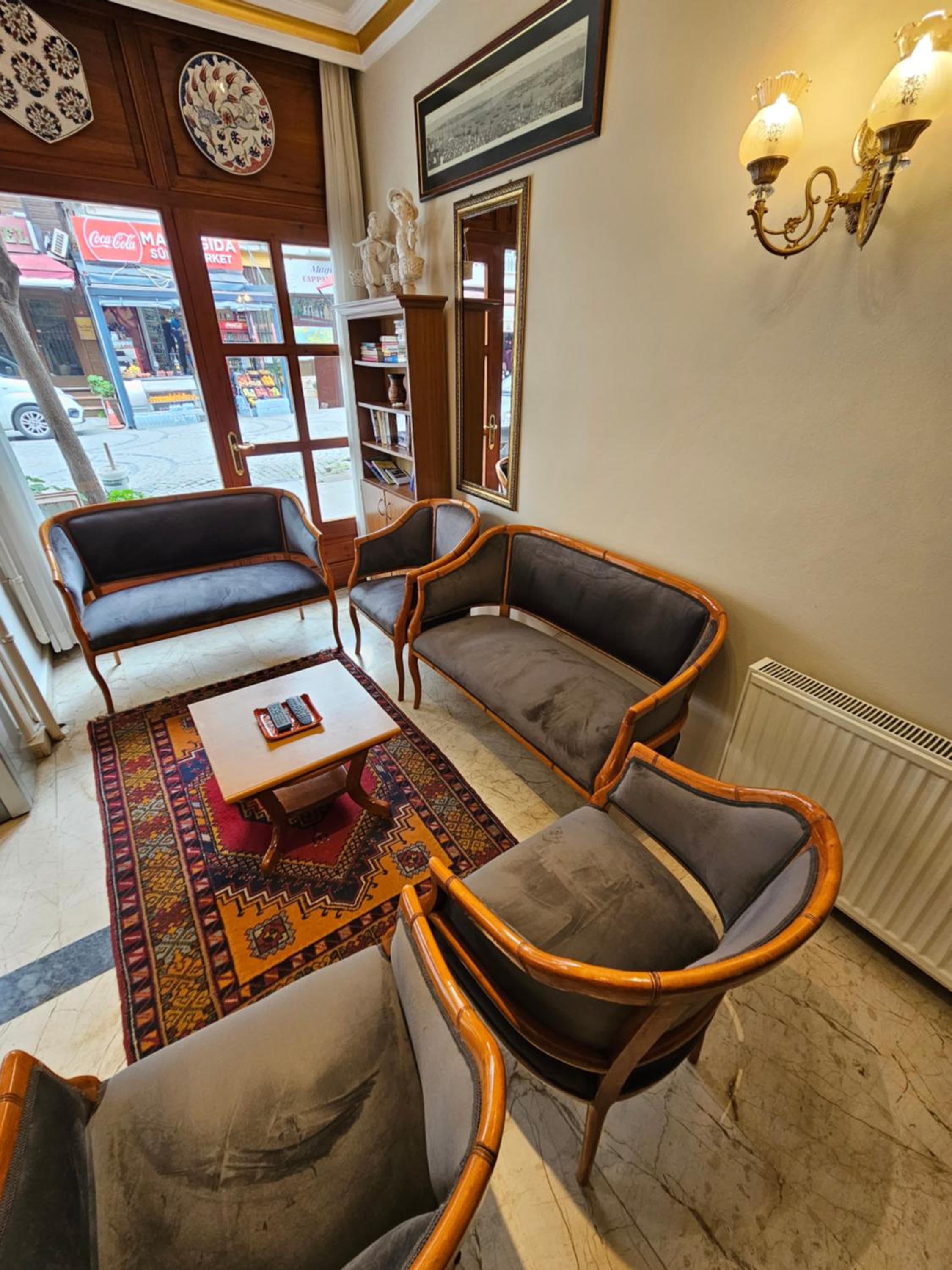 Gul Sultan Hotel