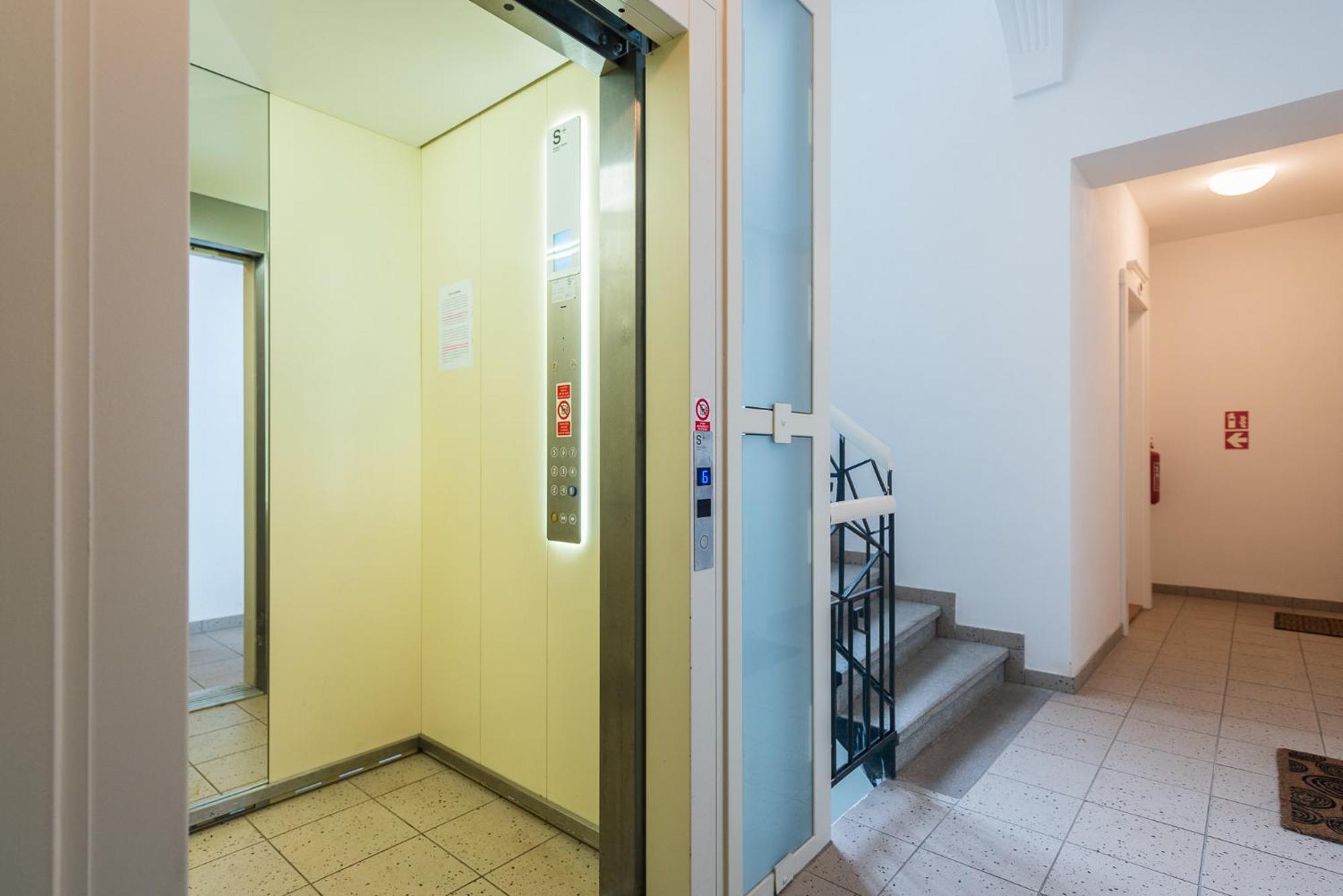 Beautiful Mala Strana Studios by easyBNB