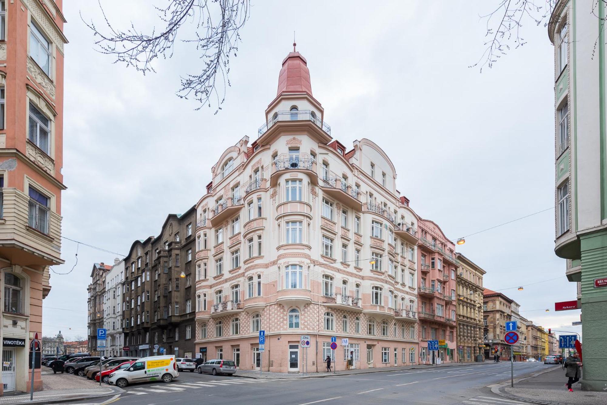 Beautiful Mala Strana Studios by easyBNB