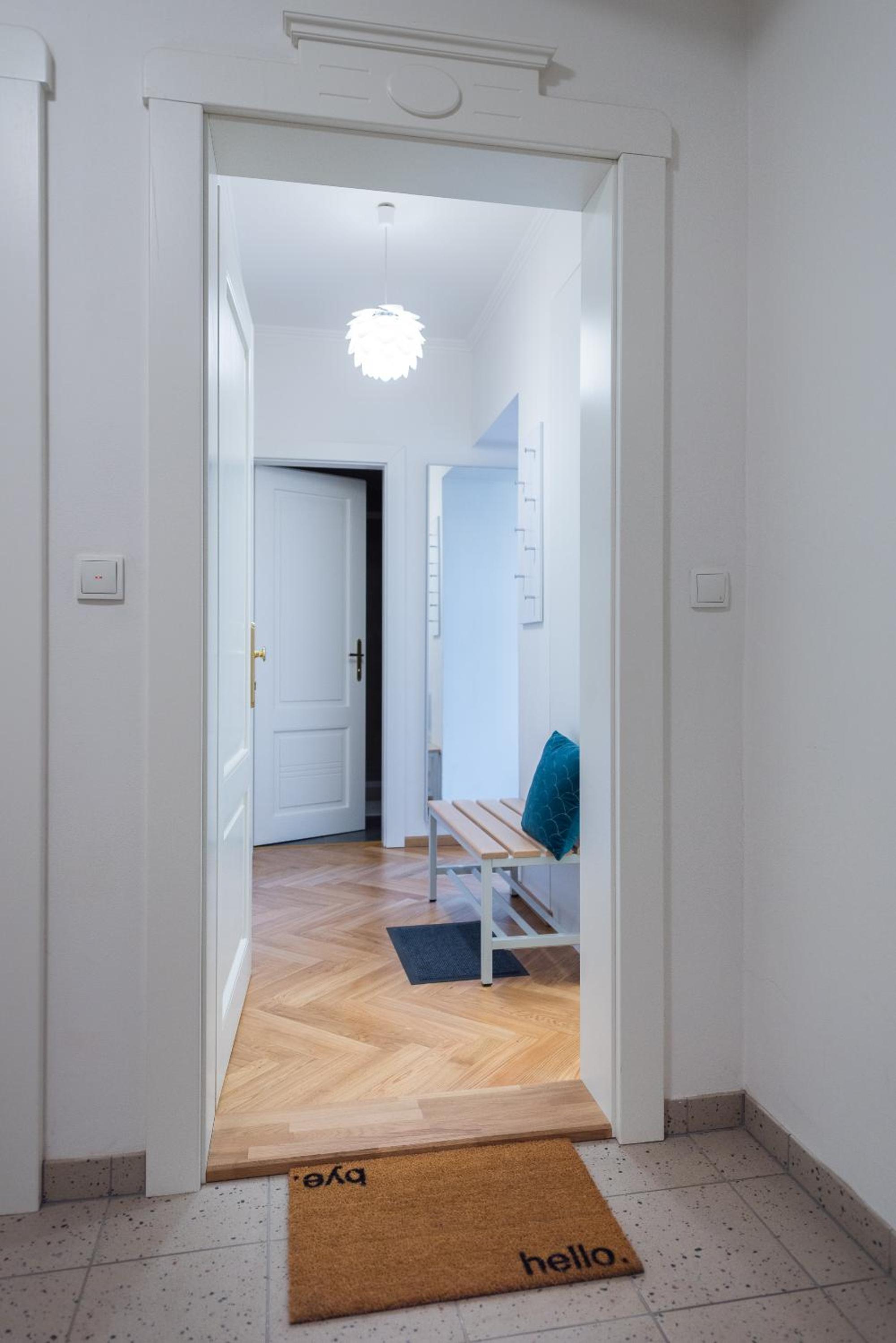 Beautiful Mala Strana Studios by easyBNB