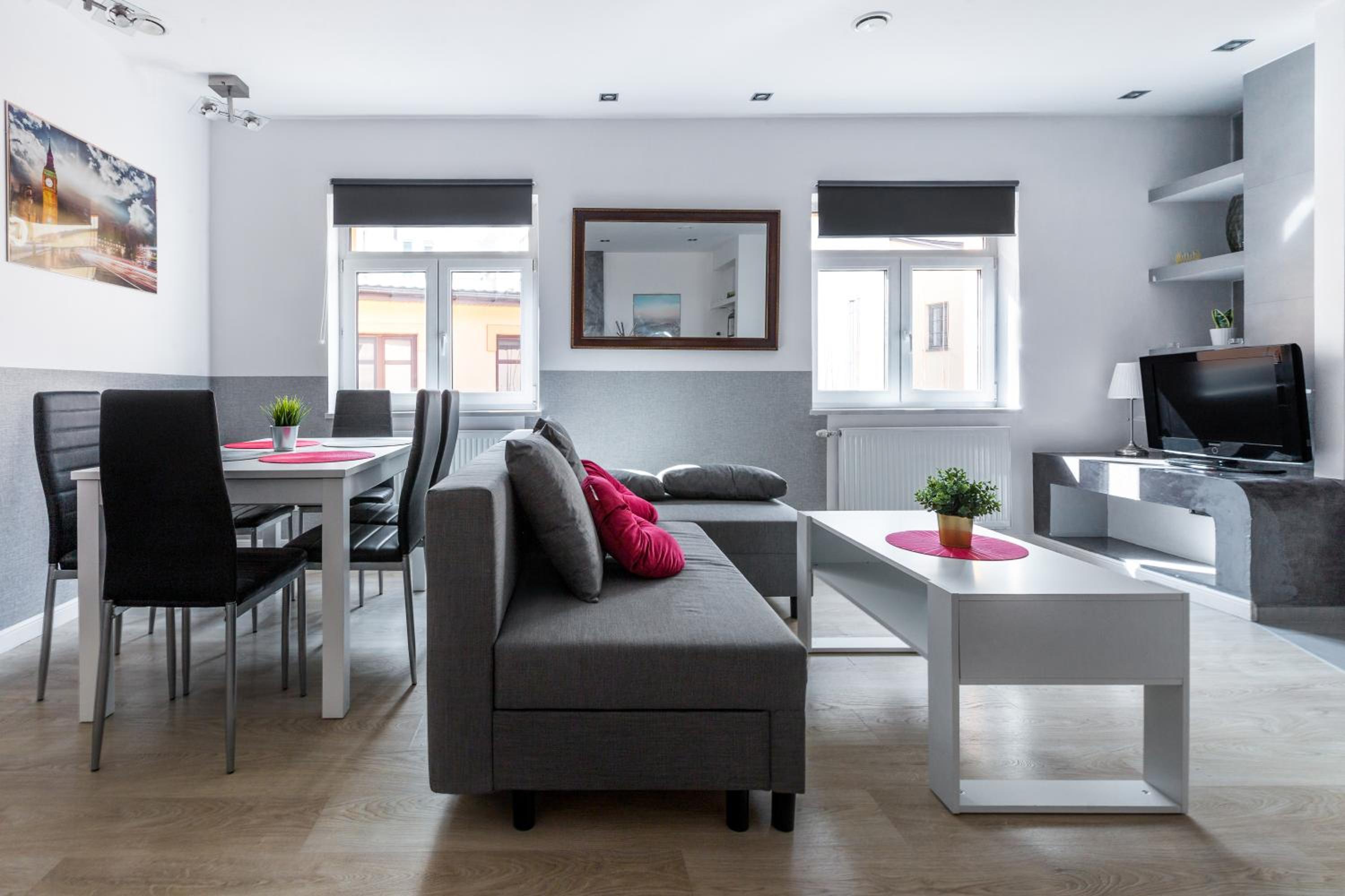Wawel Cracow Old City Apartments - Friendhouse Apartments