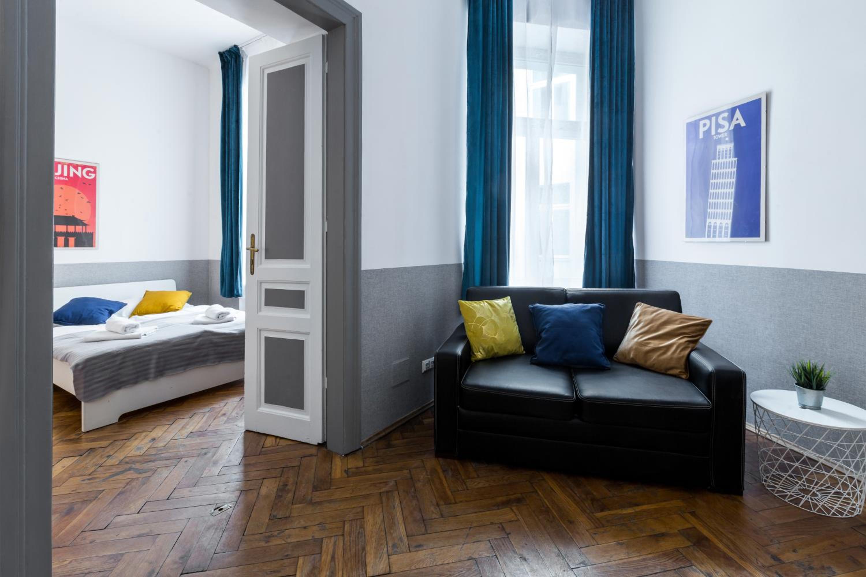 Wawel Cracow Old City Apartments - Friendhouse Apartments
