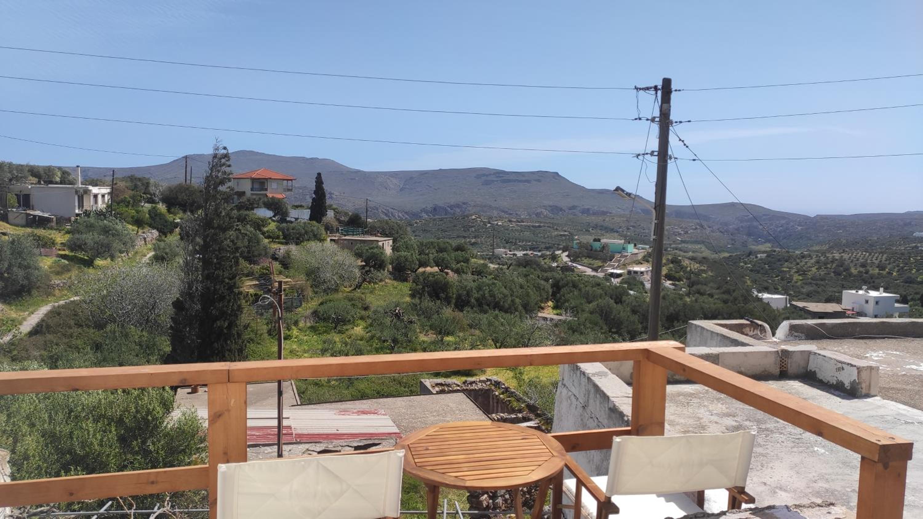 Tsitsinos maisonette house