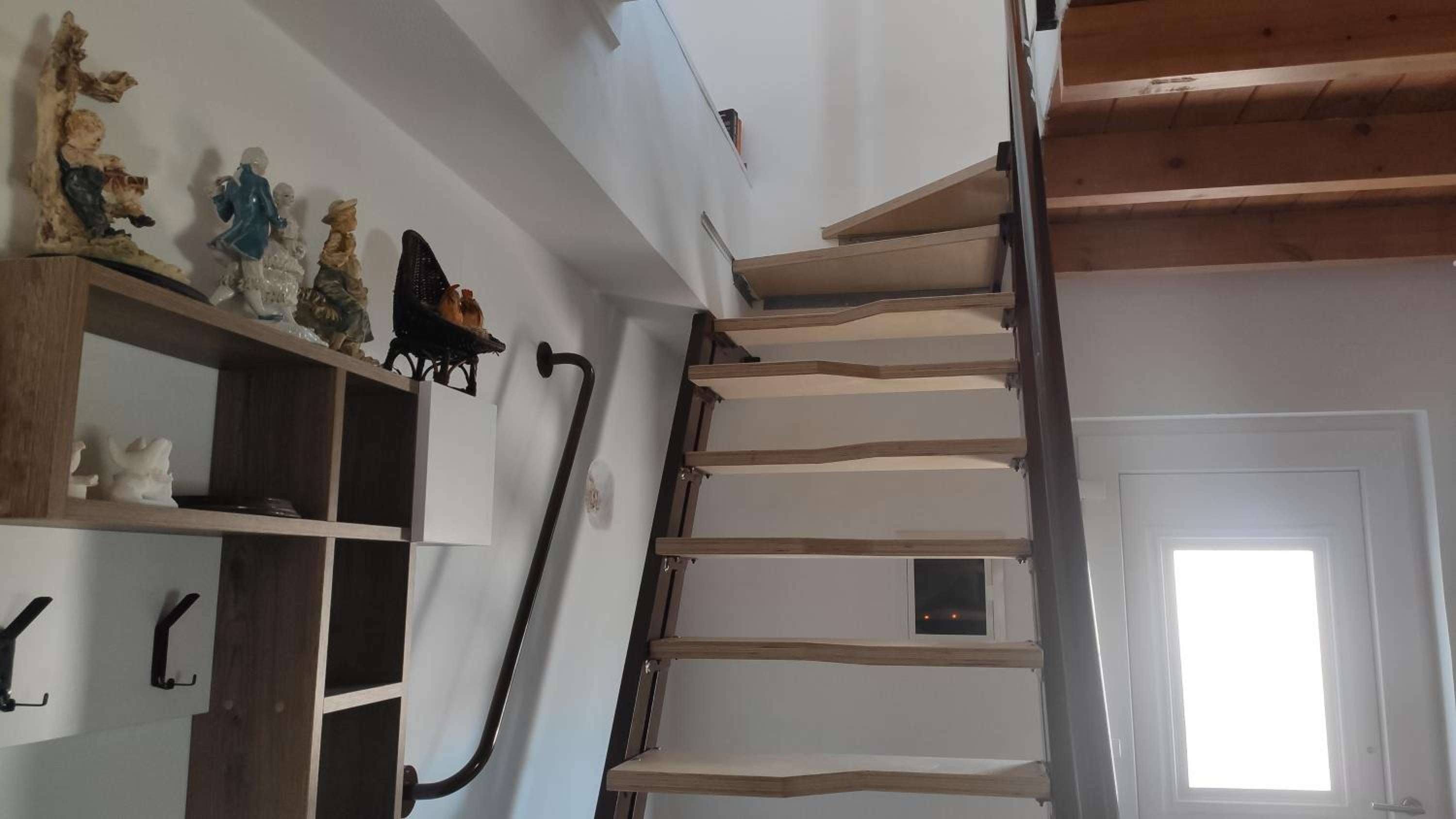 Tsitsinos maisonette house