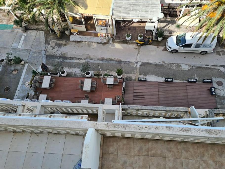 Top floor with stunning seaview, first line view 3