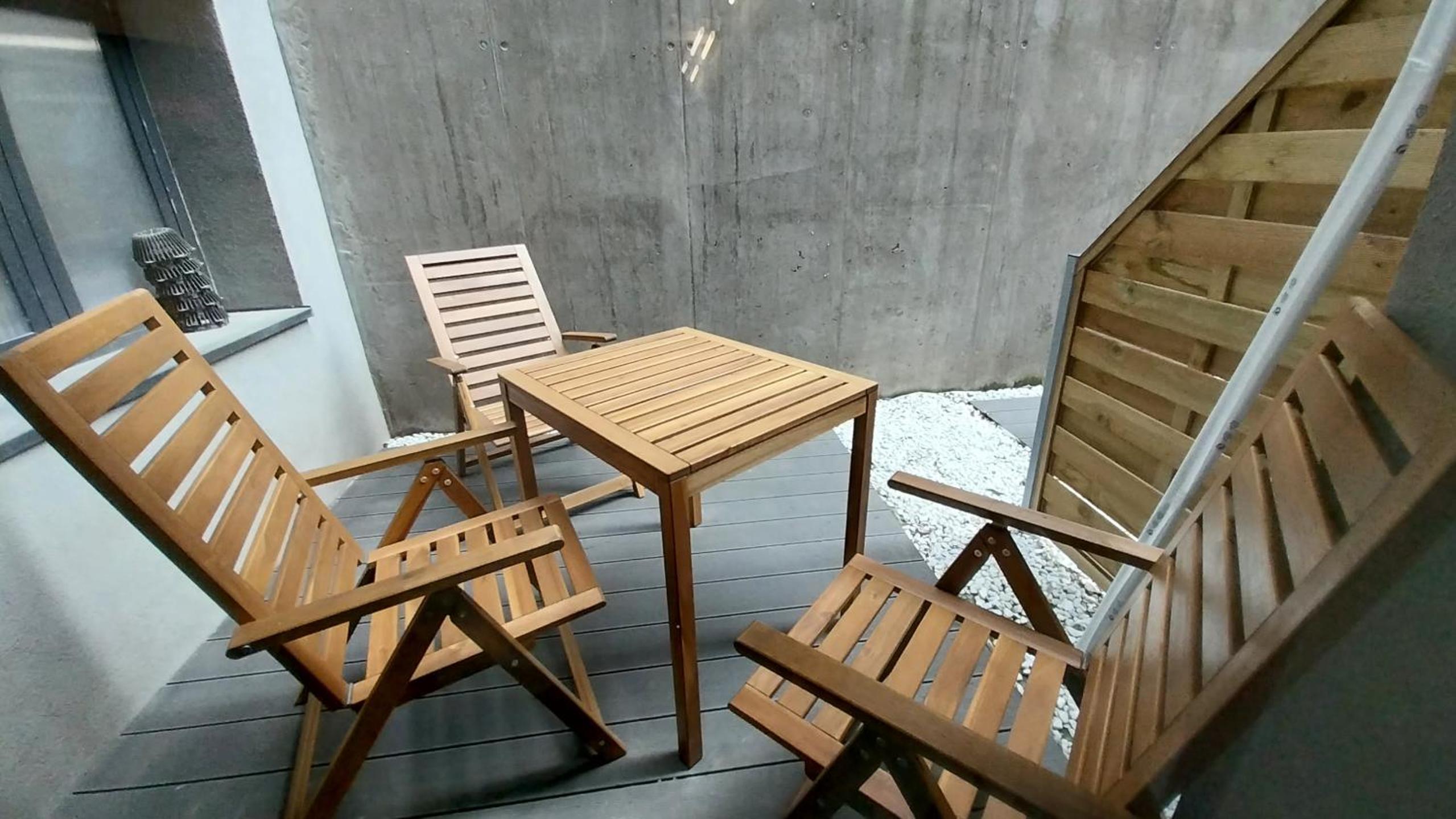 Peaceful Basement Apartment with Terrace & free GYM
