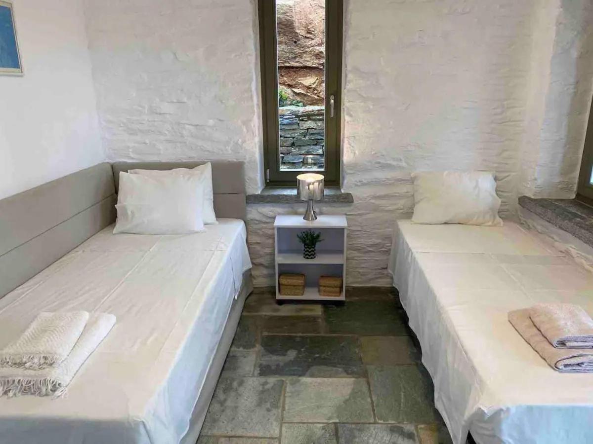 Breathtaking View Villa - Otzias photo 2