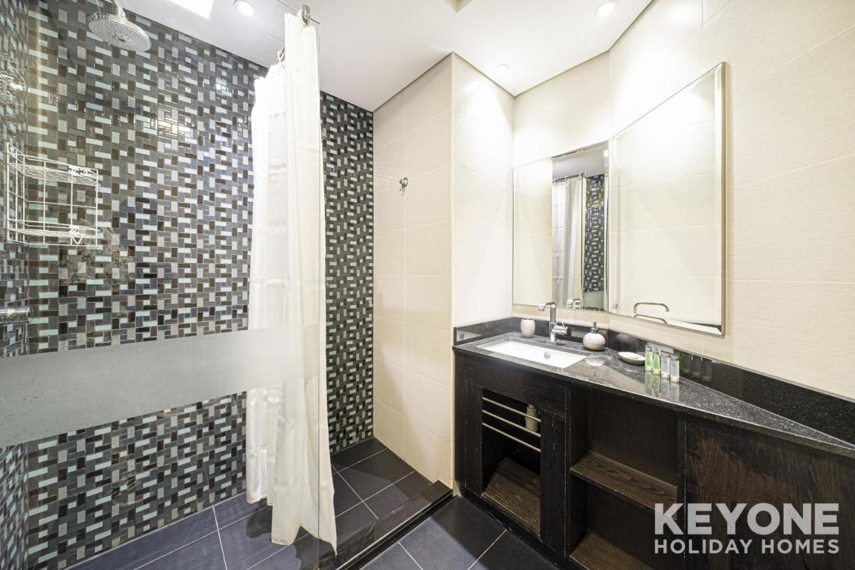 KeyOne - 1BR in Cayan Tower