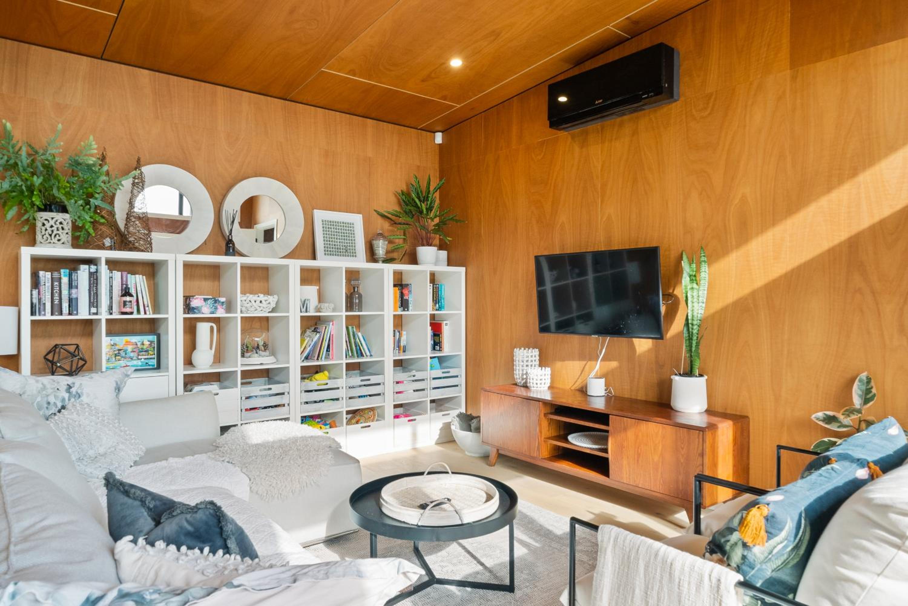 Beachside Sanctuary - Otaki Beach Holiday Home