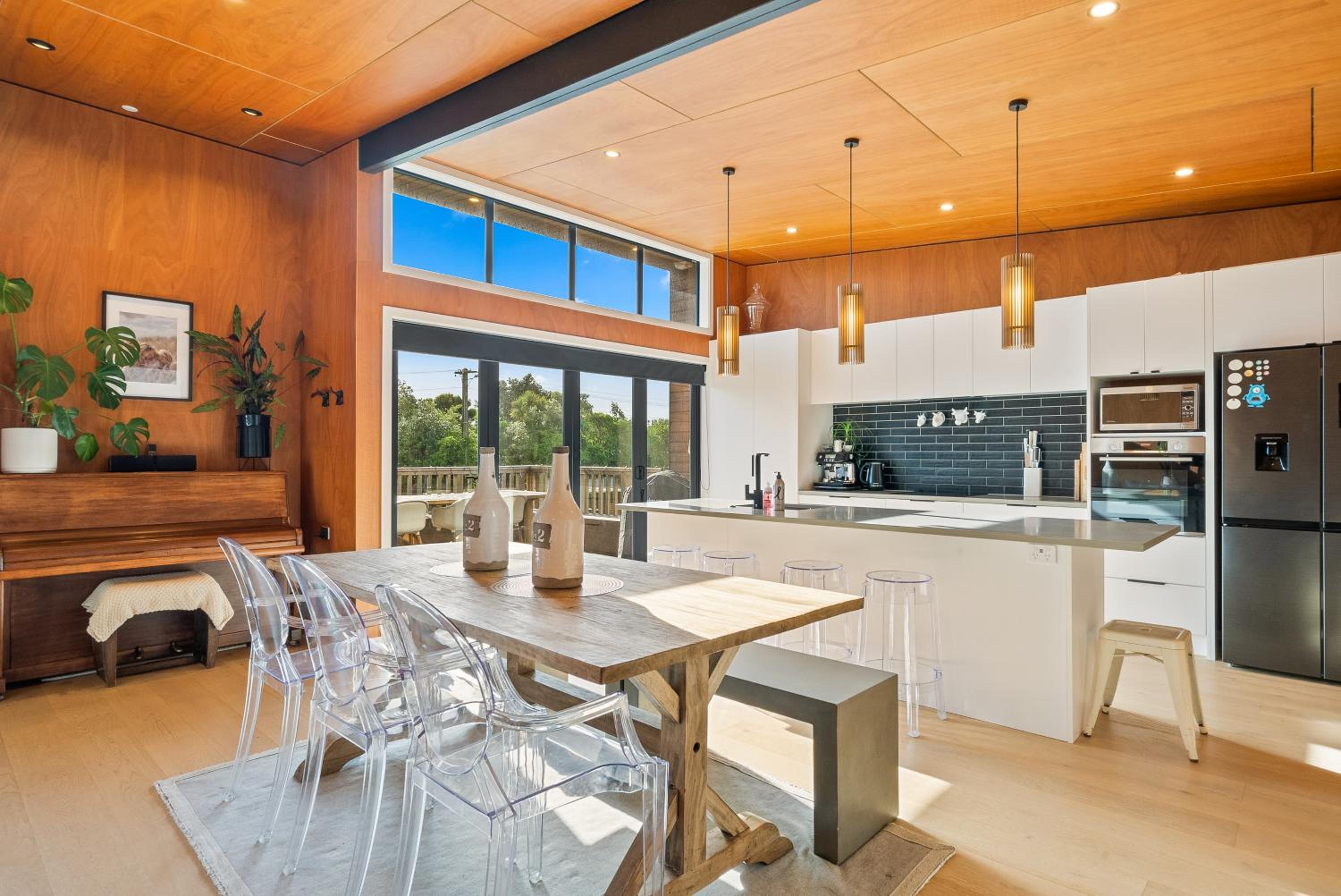 Beachside Sanctuary - Otaki Beach Holiday Home