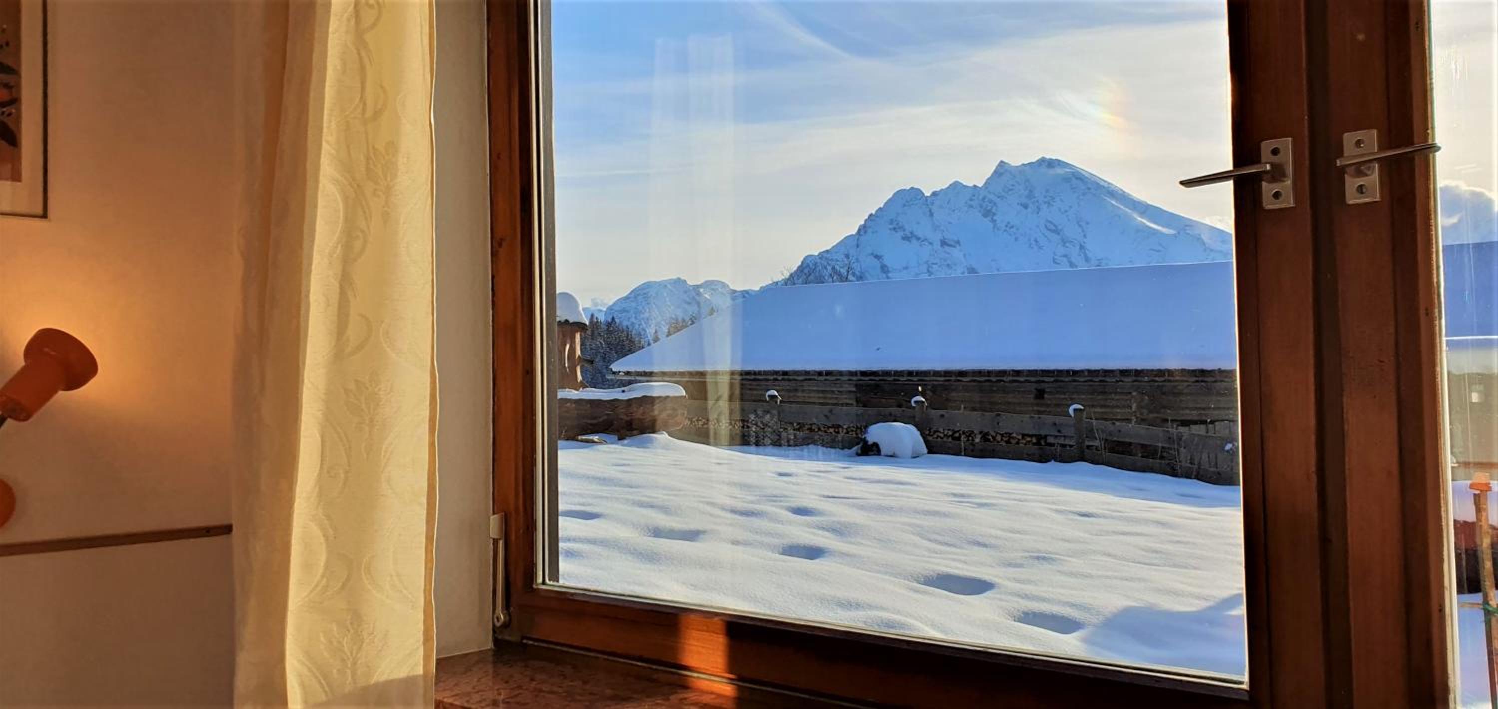 4 Bergpanorama mit herrlicher alpinen Almlandschaft für absolute Nichtraucher