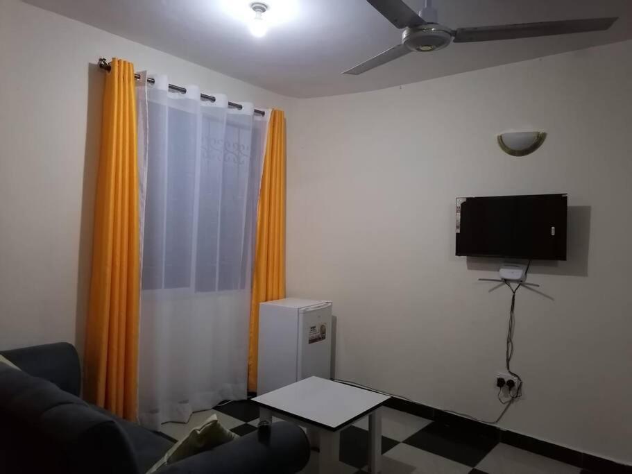 Joy's 1bedroom Apartment Mtwapa view 4