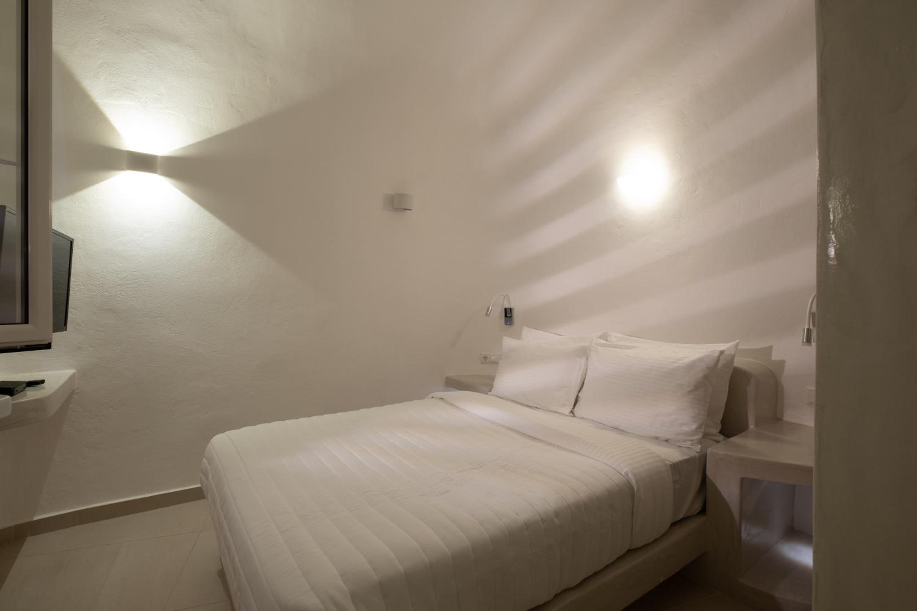 Santoterra Antigua Suites