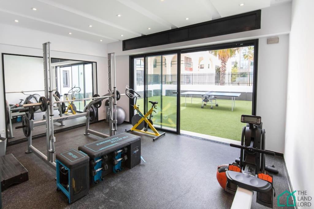 Sunset 302 Apt de luxe avec salle de fitness
