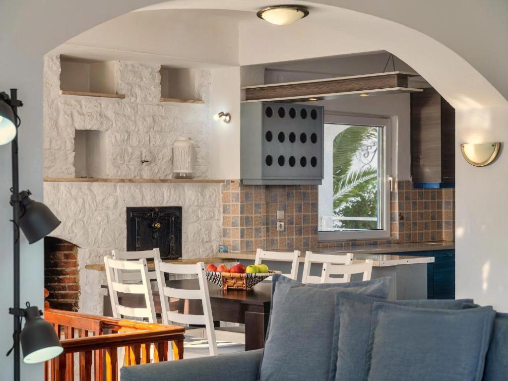 Villa Nikolitsa with private beach, photo 9