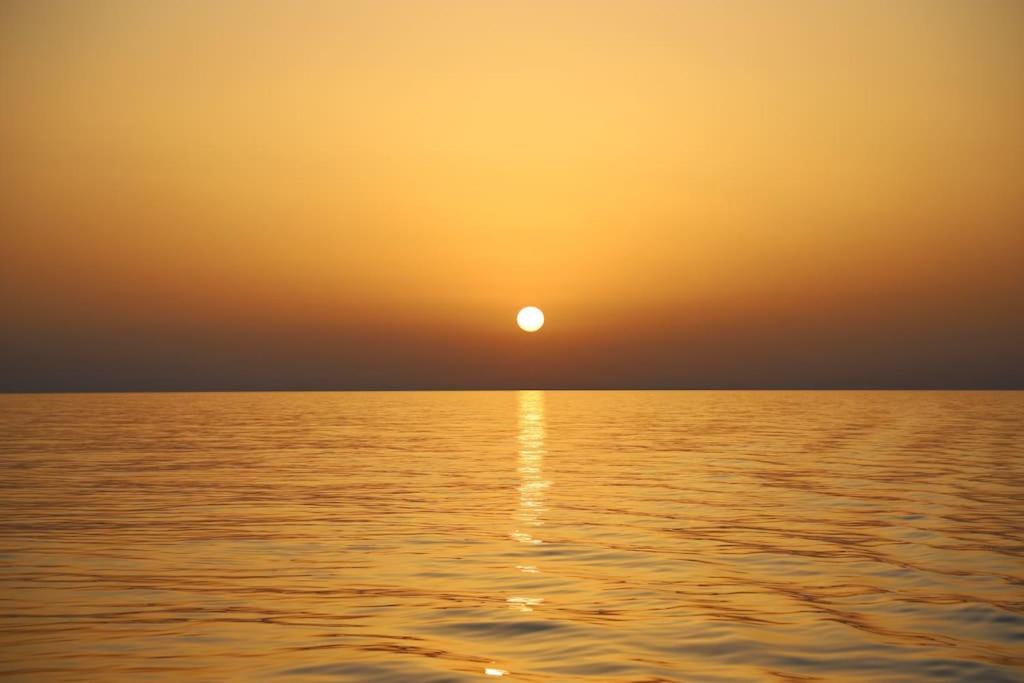 Ocean flat
