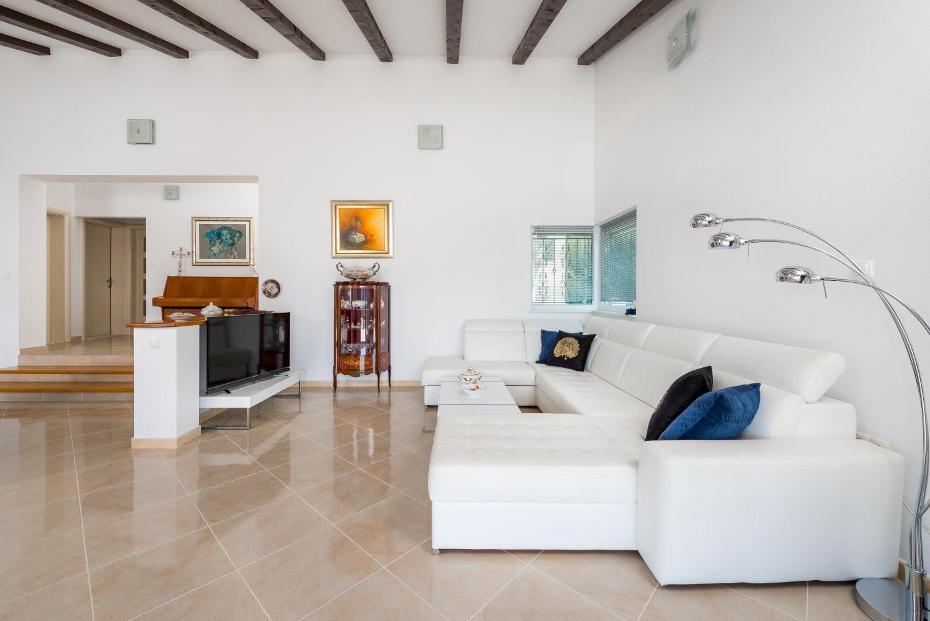 Villa Dea view 4