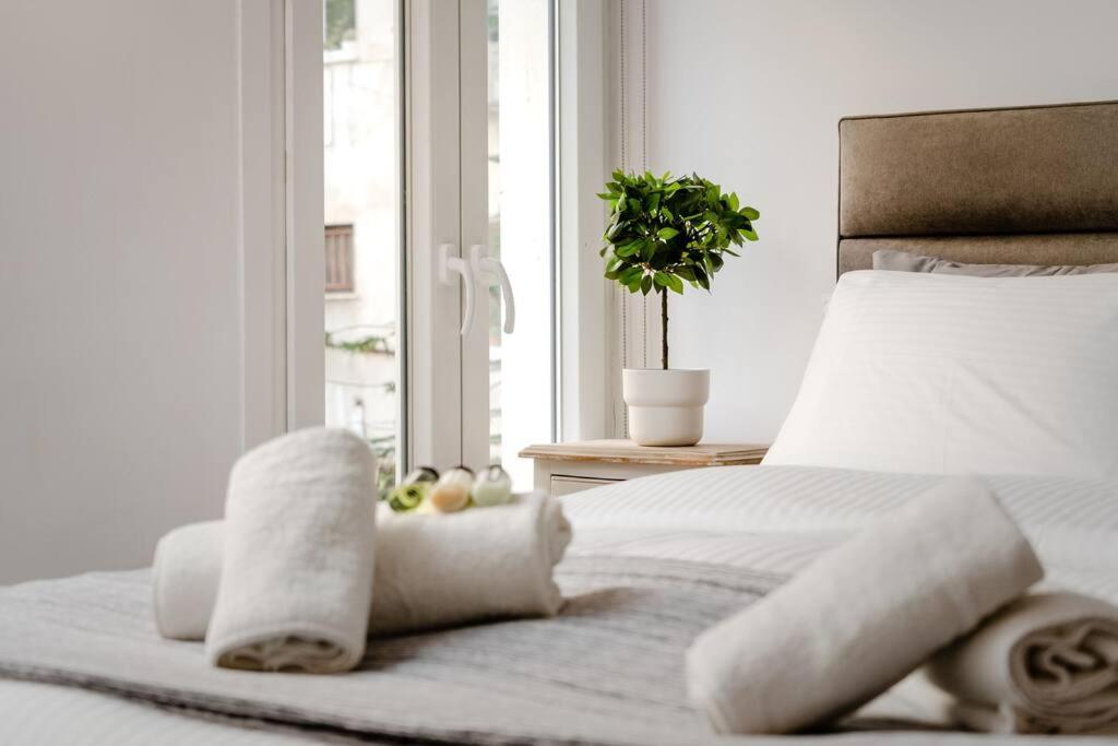 Modern Two Level Apartment in the Heart of Athens